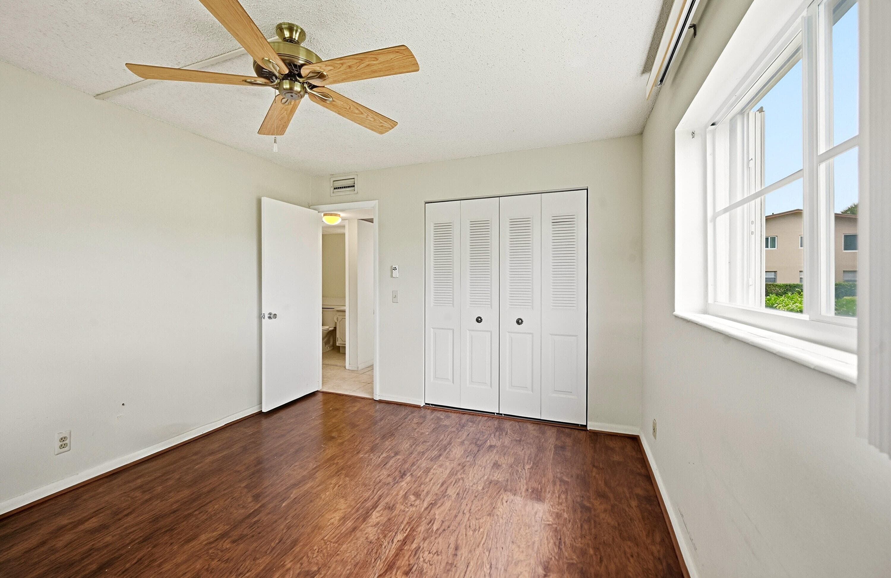 132 Cambridge F, West Palm Beach, FL 33417 — photo 14 of 25