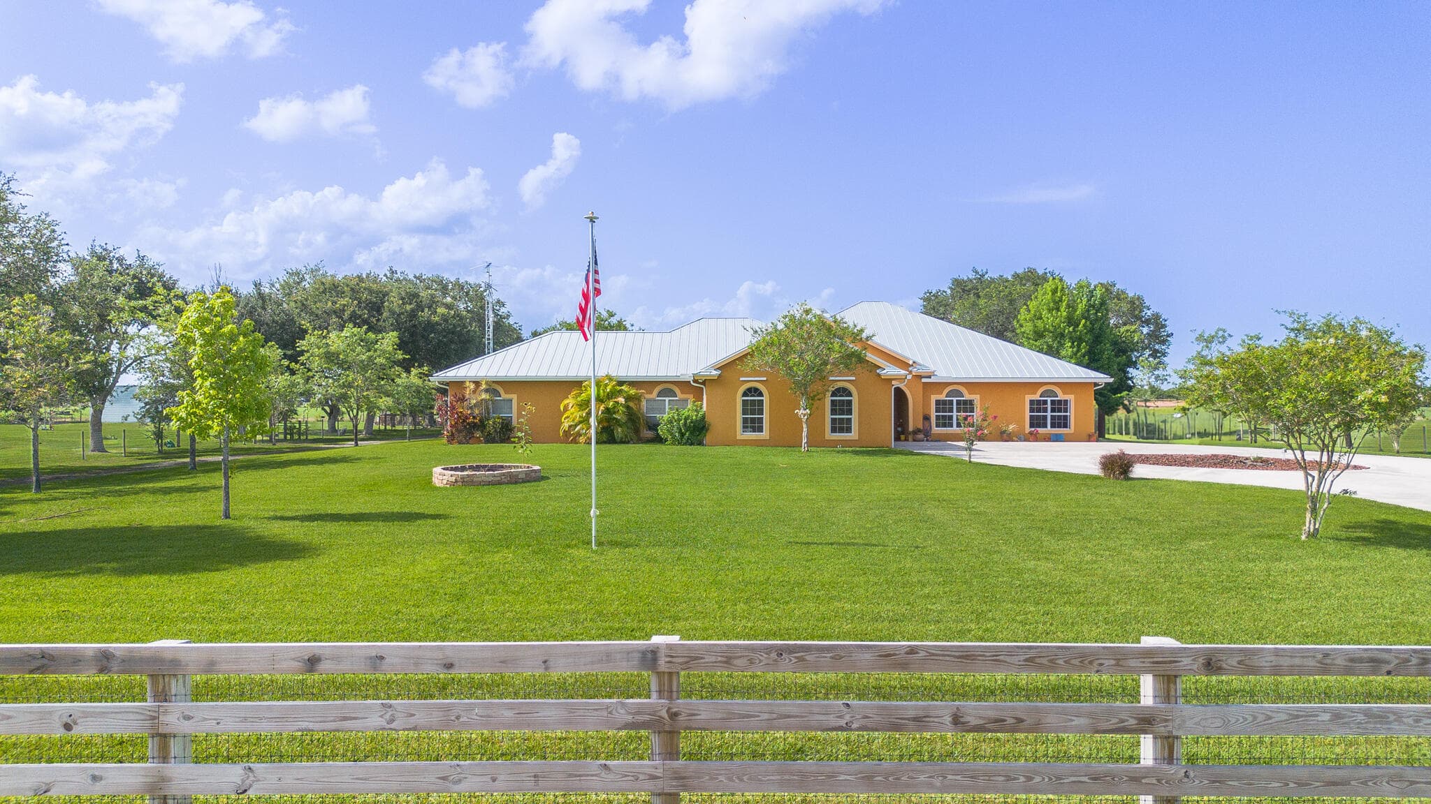 7611 SW 21st Parkway, Okeechobee, FL 34974 — photo 5 of 81