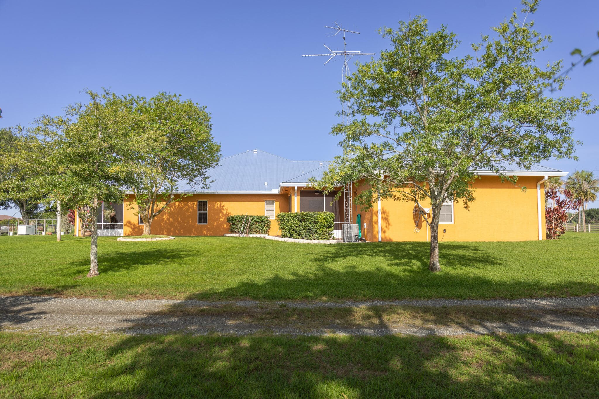 7611 SW 21st Parkway, Okeechobee, FL 34974 — photo 38 of 81