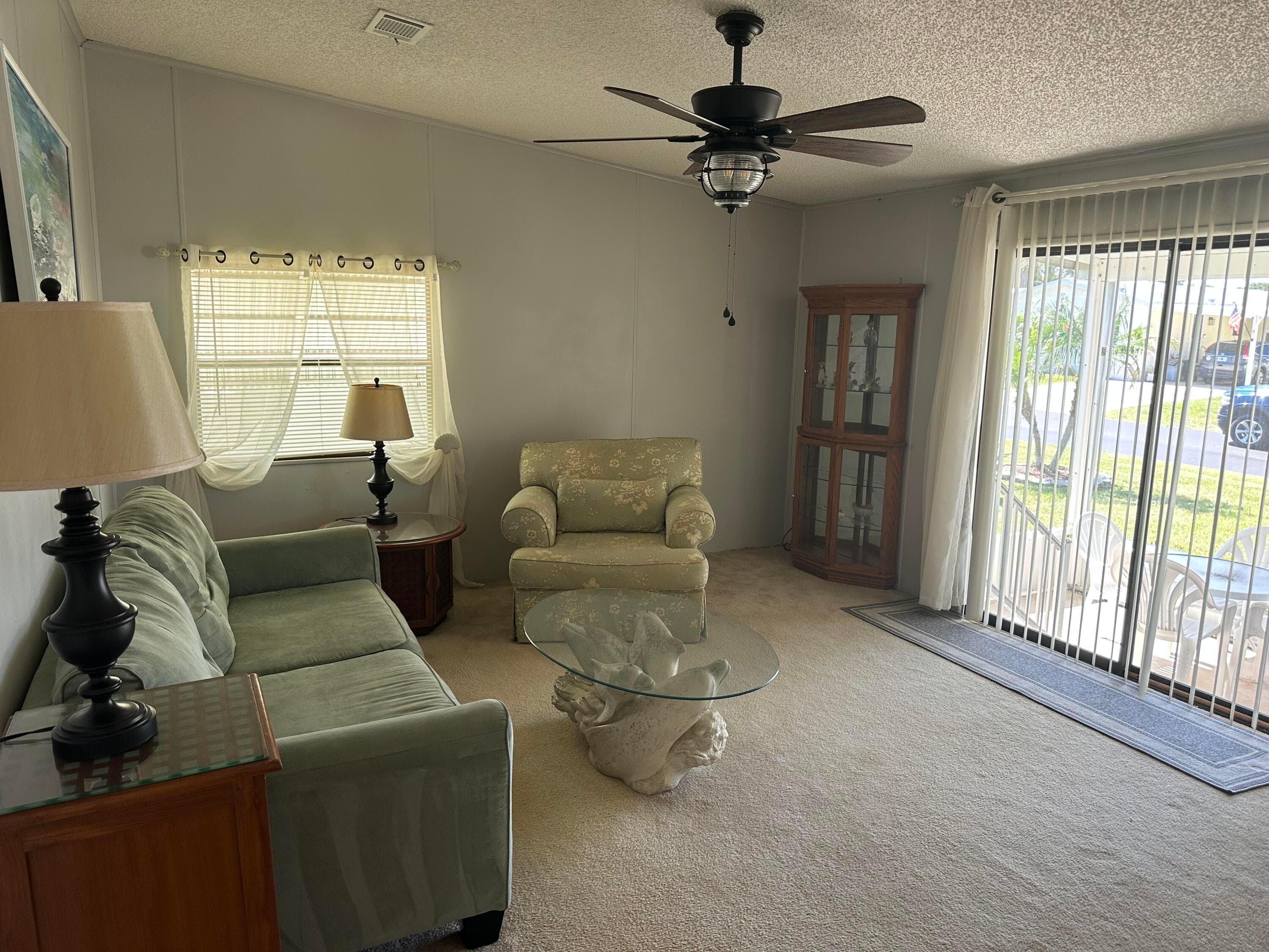 526 Hemingway Terrace F-02, Fort Pierce, FL 34982 — photo 6 of 12