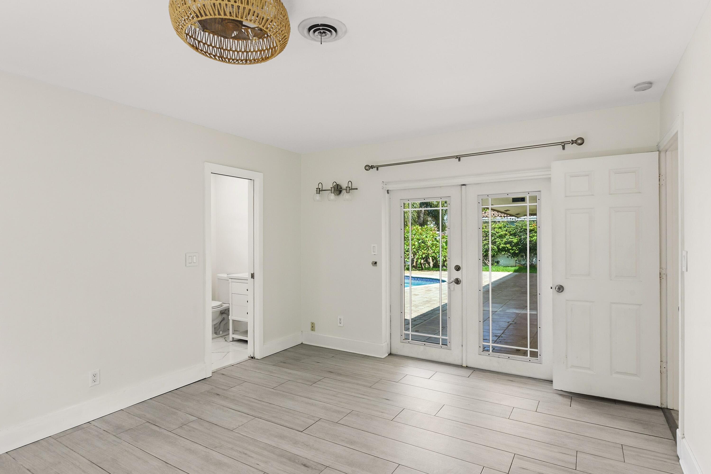 1460 NE 55th Street, Fort Lauderdale, FL 33334 — photo 22 of 29