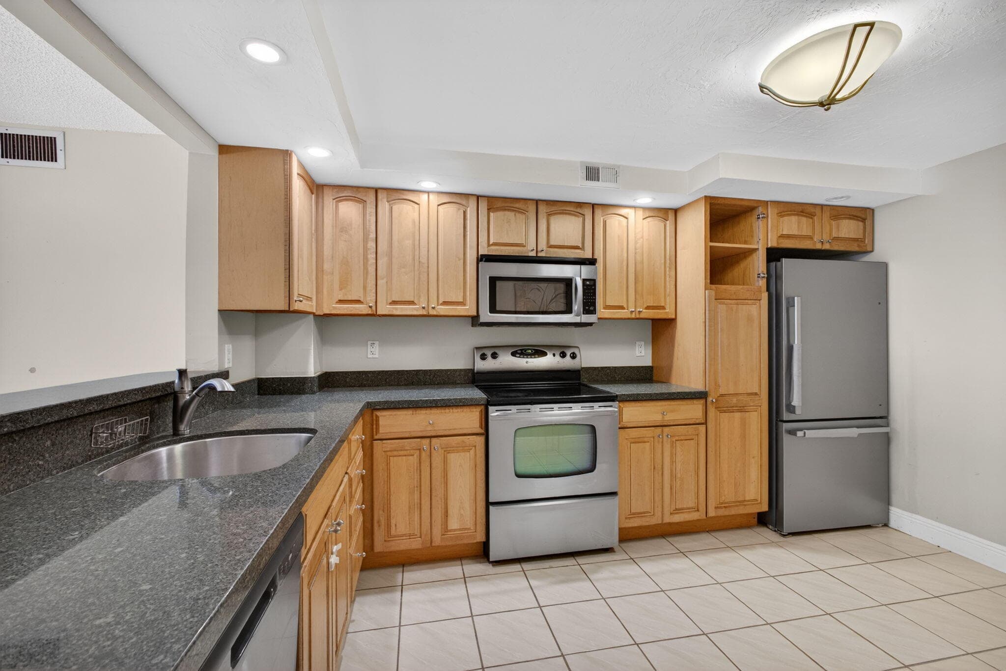 145 S Ocean Avenue 219, Palm Beach Shores, FL 33404 — photo 10 of 84