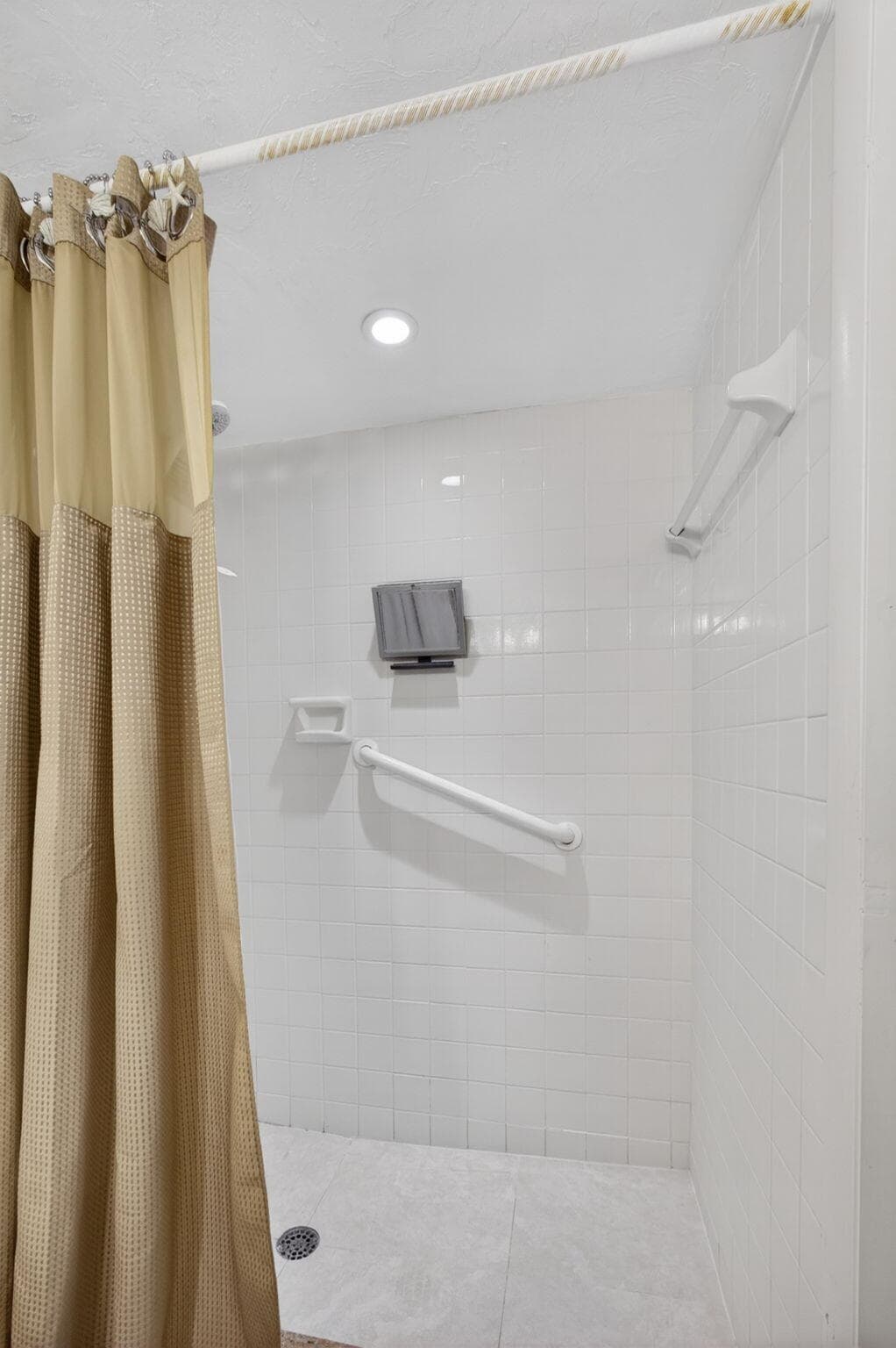 145 S Ocean Avenue 219, Palm Beach Shores, FL 33404 — photo 17 of 84