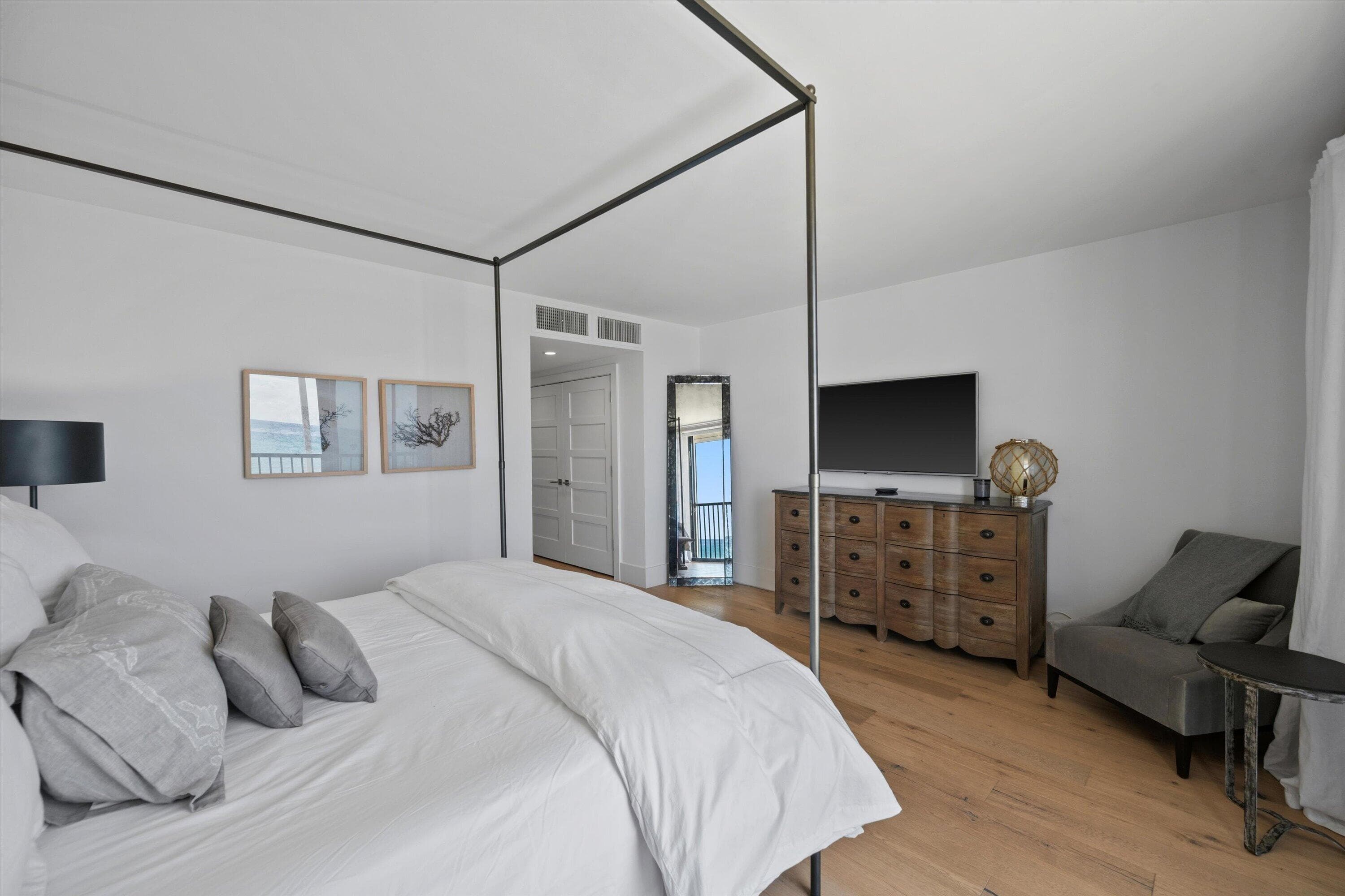 400 S Ocean Boulevard 216, Palm Beach, FL 33480 — photo 15 of 30