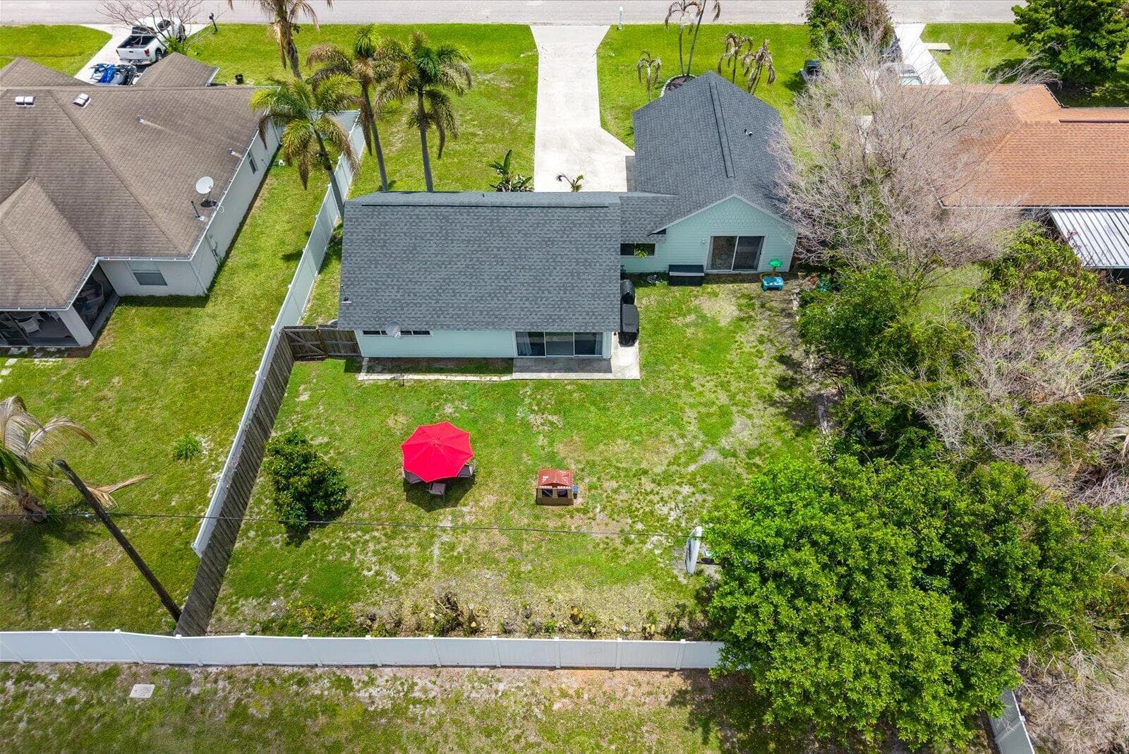 2426 SE Cooper Lane, Port St. Lucie, FL 34984 — photo 35 of 41