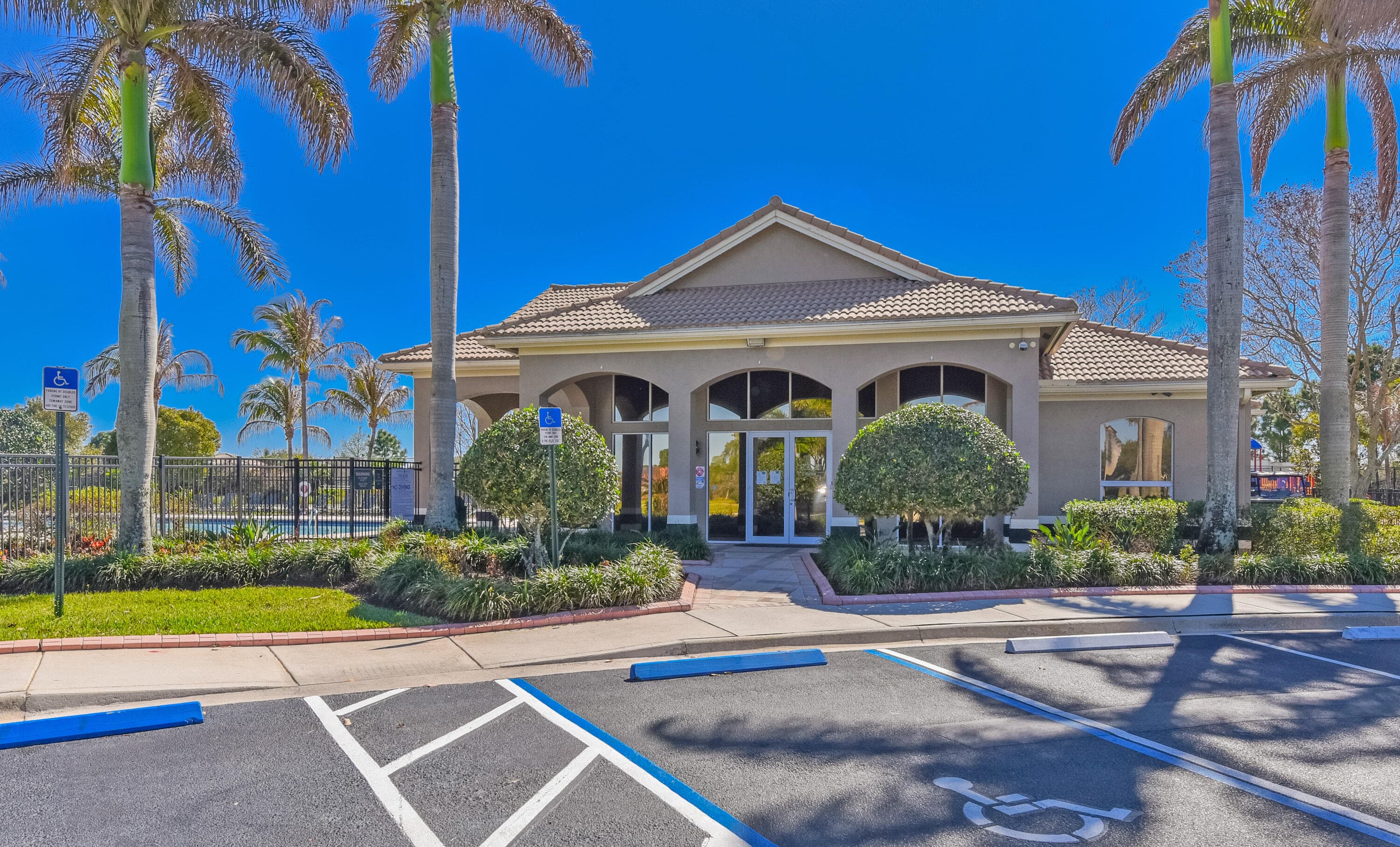 2020 SW Newport Isles Boulevard, FL 34953 — photo 41 of 48