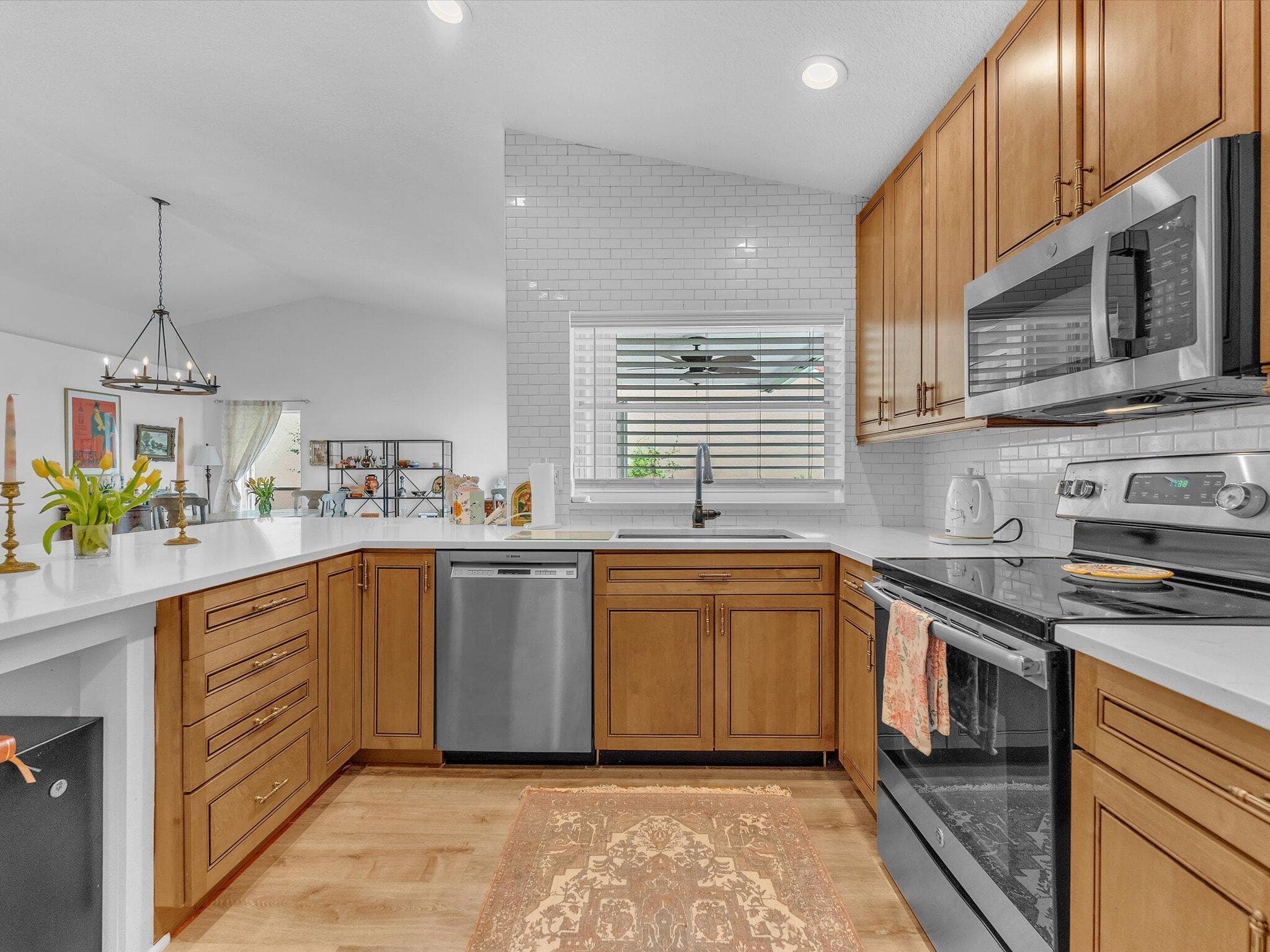 1097 Roble Way, Palm Beach Gardens, FL 33410 — photo 9 of 30
