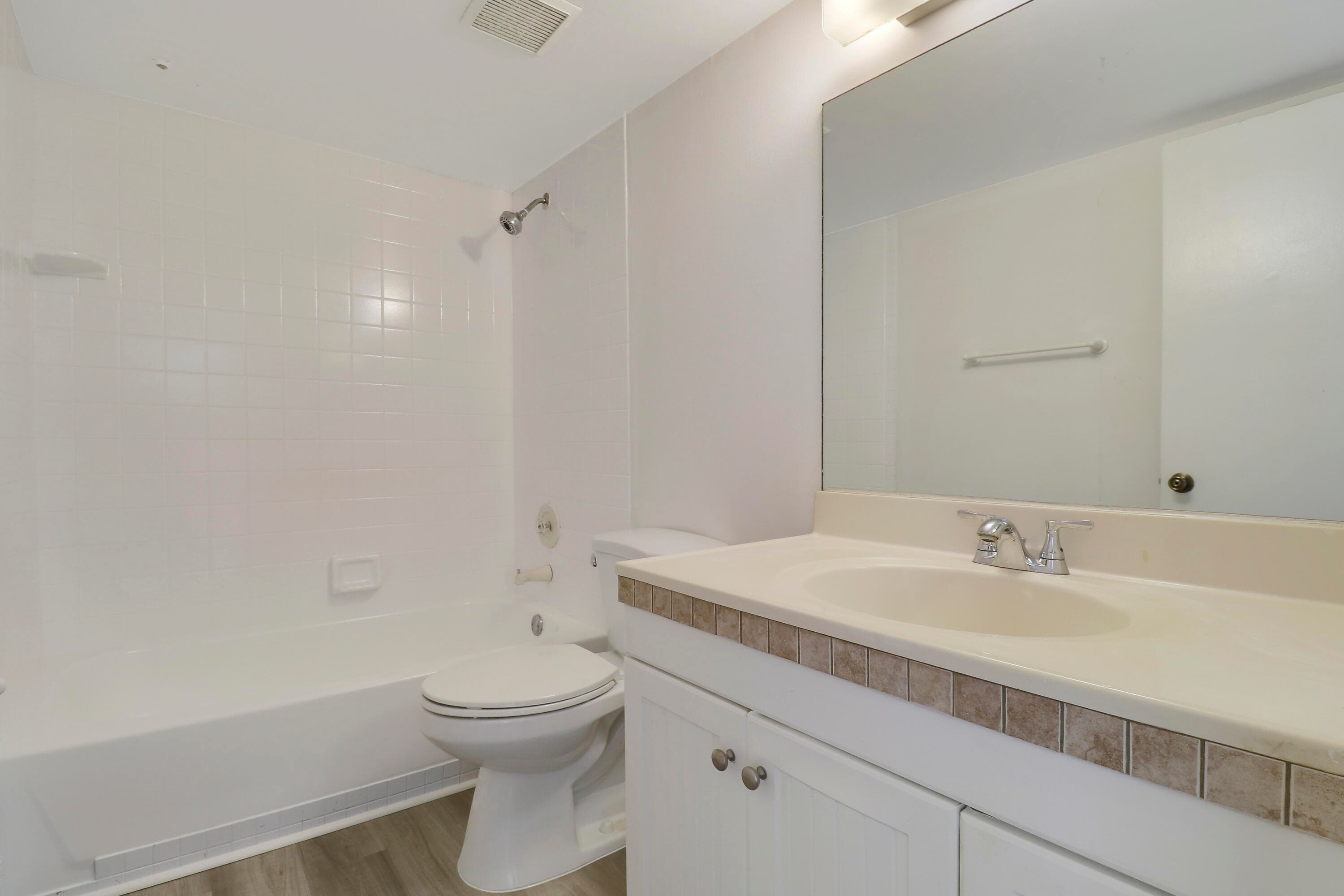 150 Pineview Road G8, Jupiter, FL 33469 — photo 11 of 45