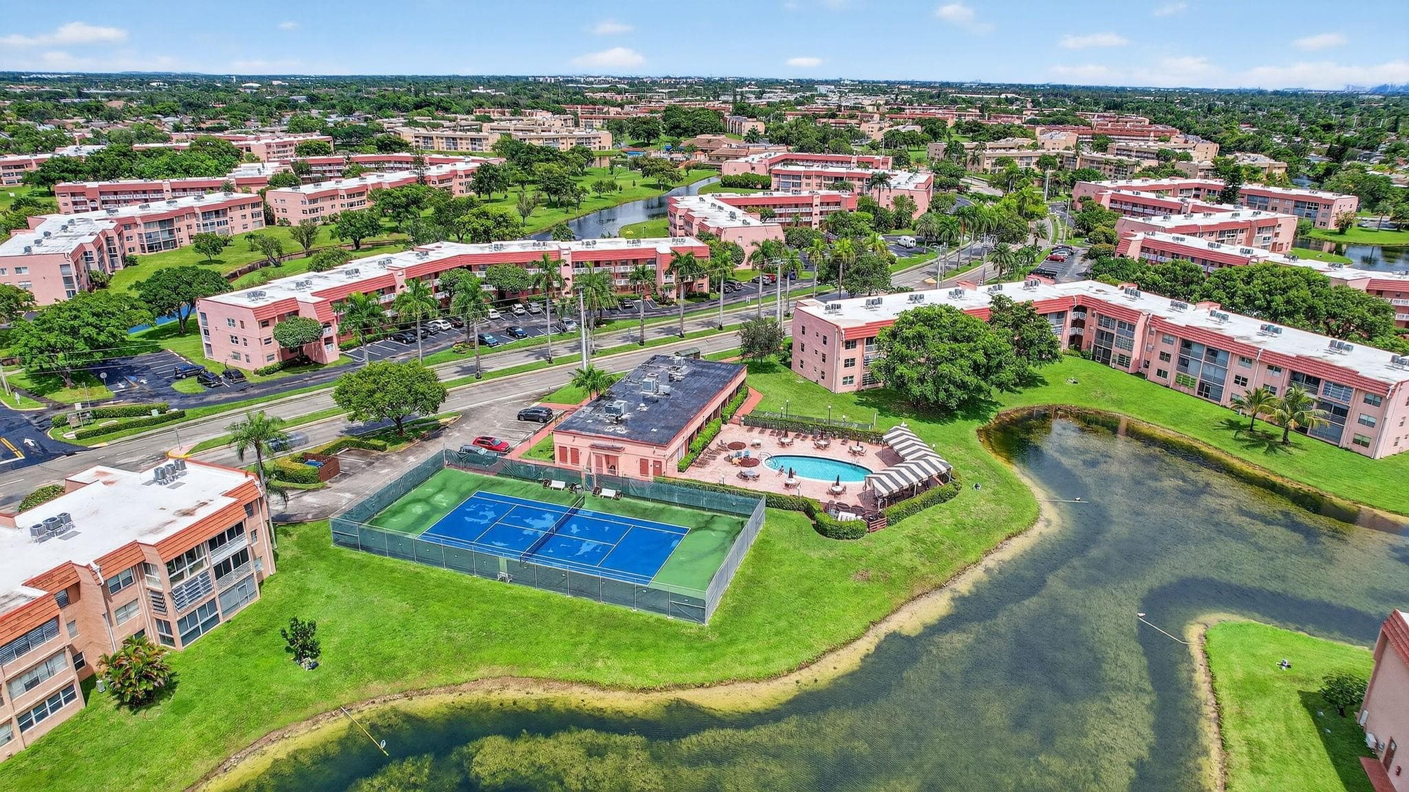 9660 Sunrise Lakes Boulevard 306, Sunrise, FL 33322 — photo 20 of 49