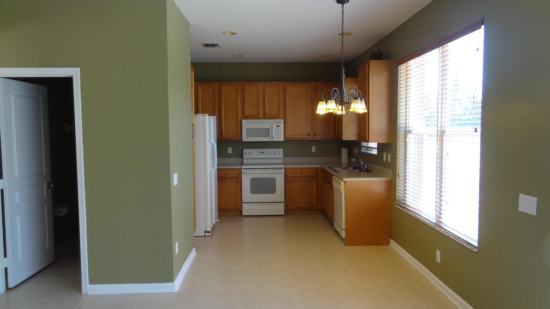 5404 Sunseeker Boulevard, Greenacres, FL 33463 — photo 11 of 32