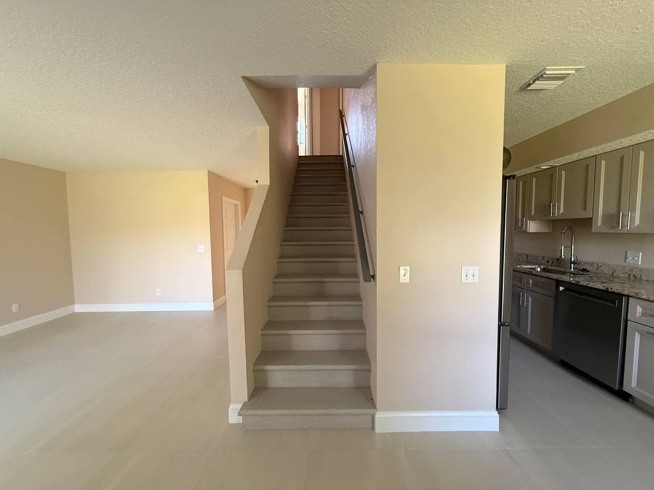 1031 Goldenrod Road, Wellington, FL 33414 — photo 4 of 19