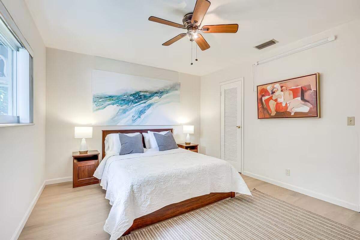 124 SW 2nd Street, Hallandale Beach, FL 33009 — photo 15 of 30