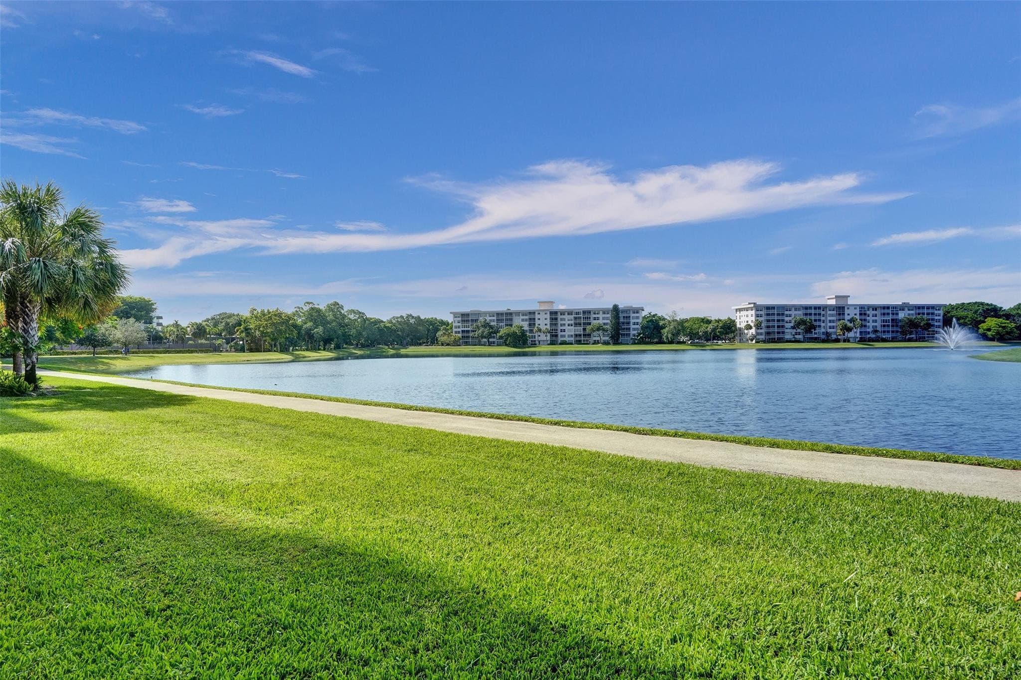 2900 N Course Drive 602, Pompano Beach, FL 33069 — photo 46 of 50