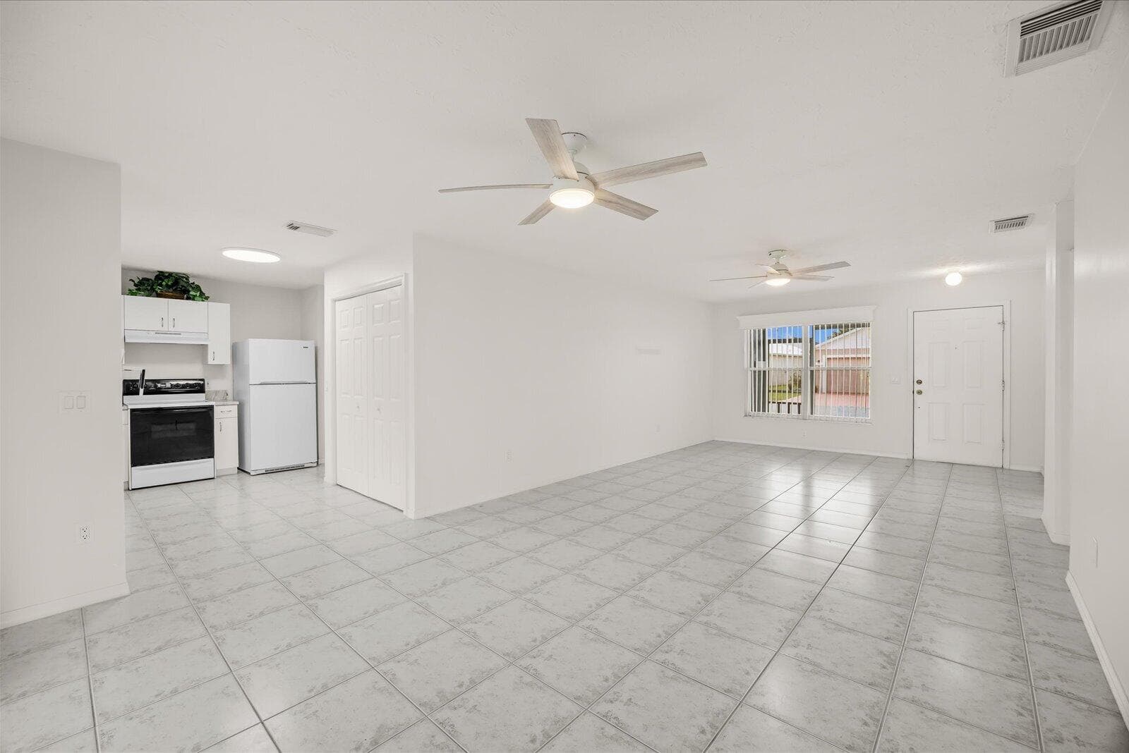 6712 Campanilla, Fort Pierce, FL 34951 — photo 7 of 26