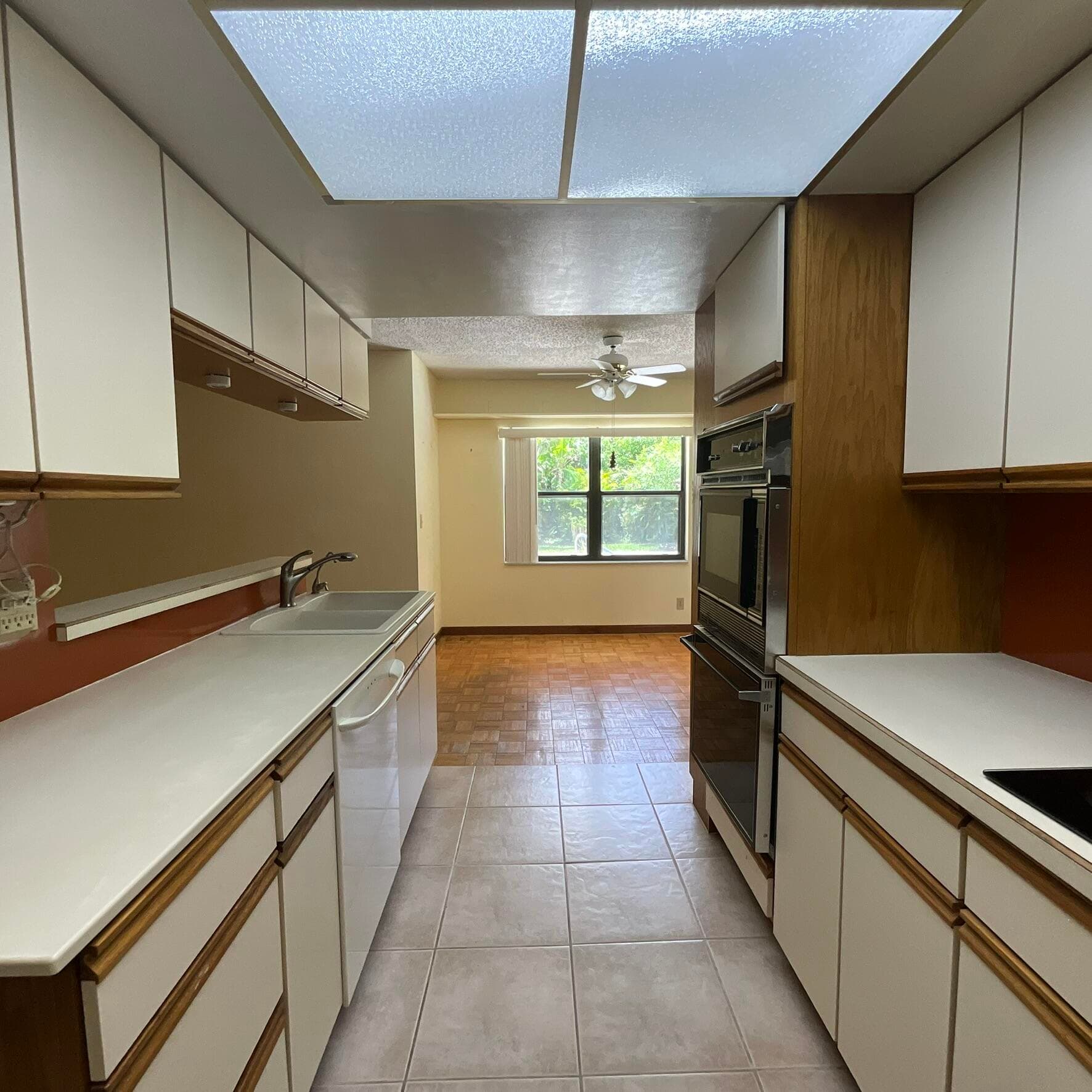 6114 Woodbury Road, Boca Raton, FL 33433 — photo 11 of 30