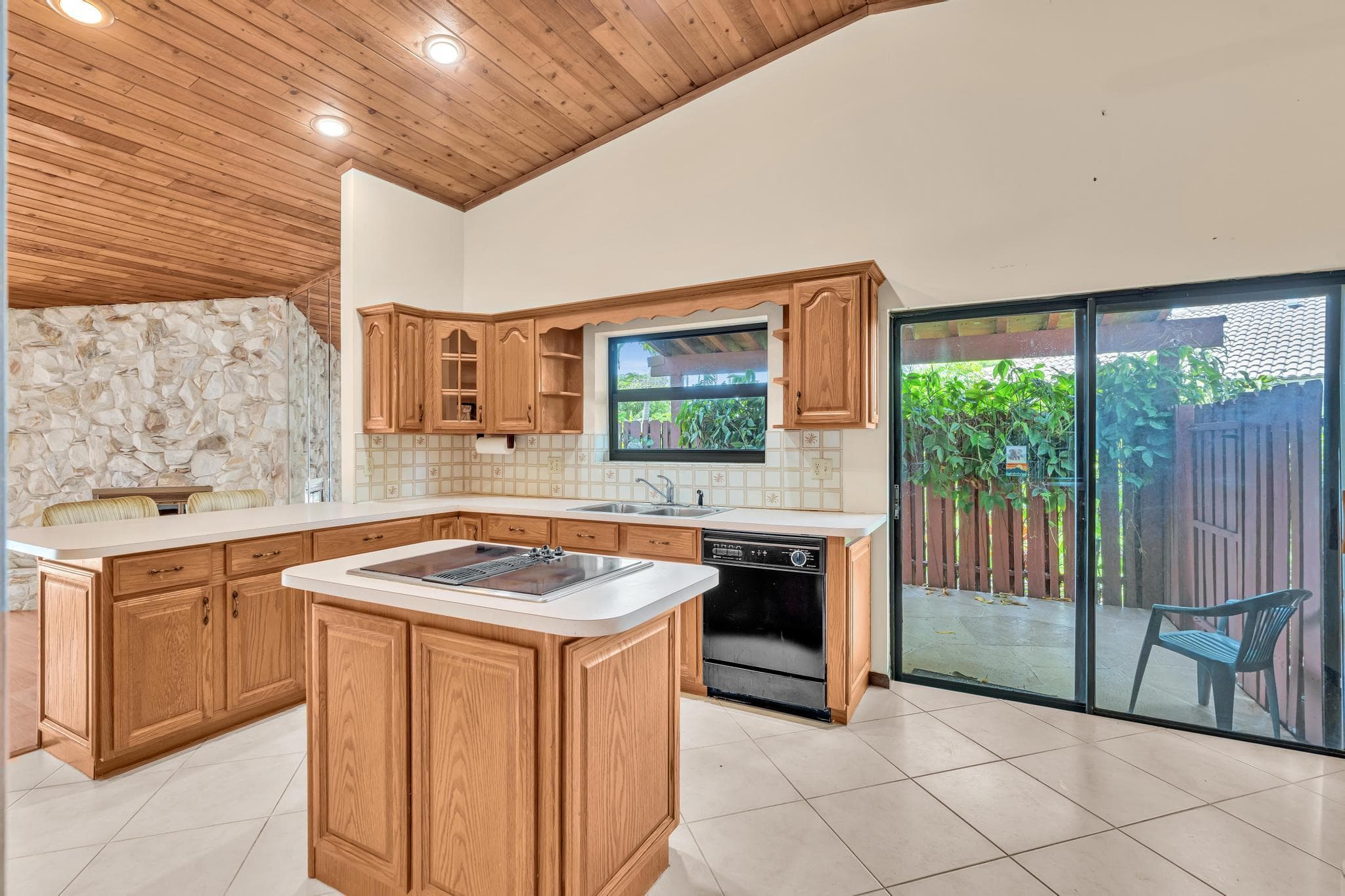 7908 NW 85th Terrace, Tamarac, FL 33321 — photo 28 of 67