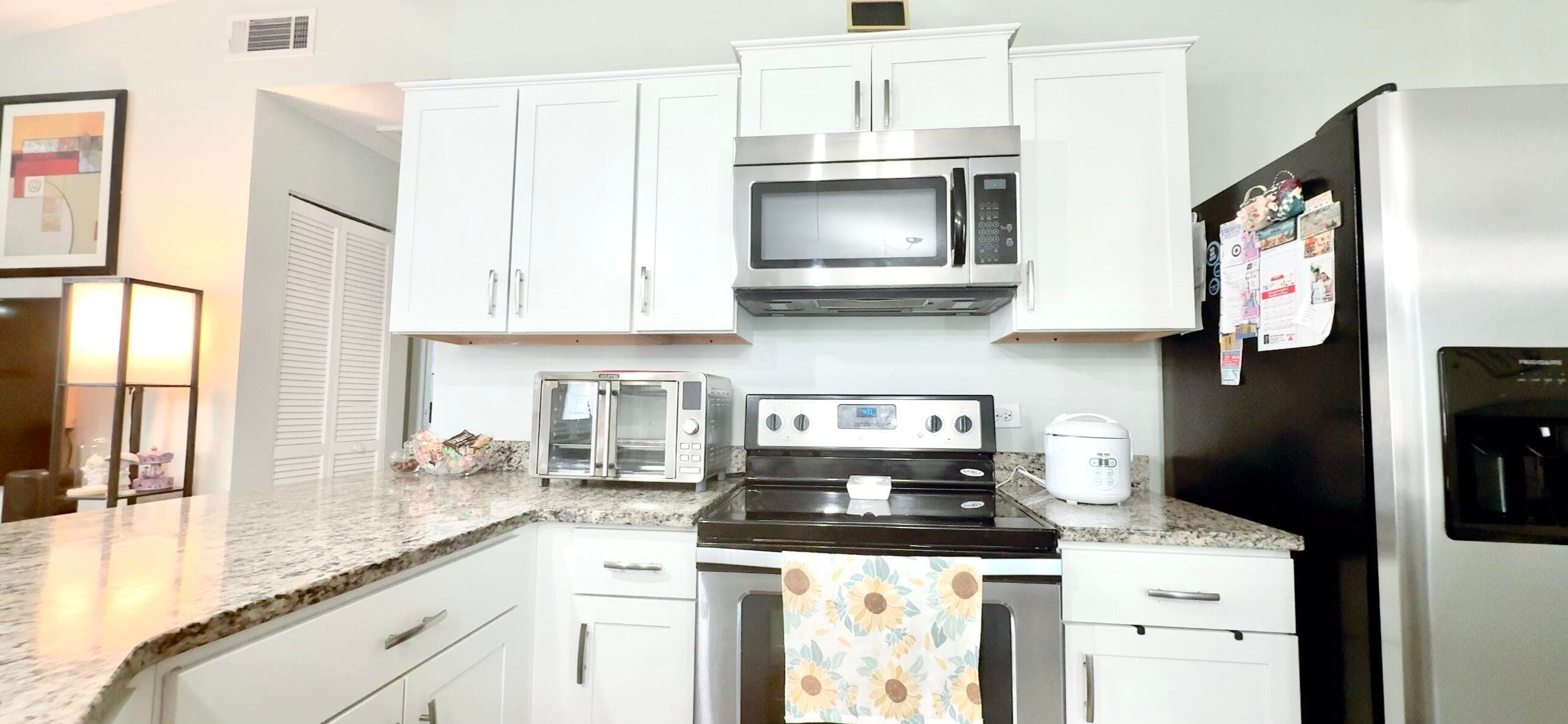 617 NW Thuringer St Street NW, Palm Bay, FL 32907 — photo 12 of 35