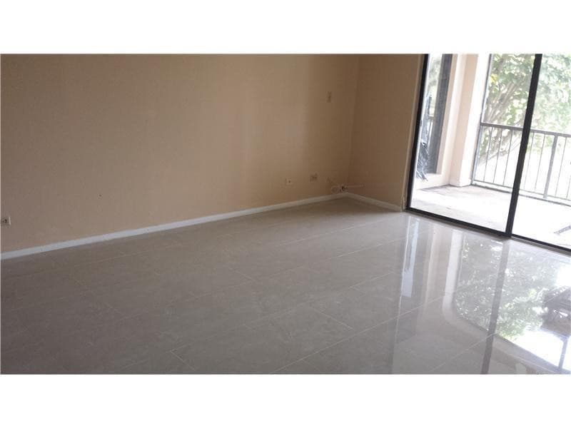 3760 Inverrary Drive 2h, Lauderhill, FL 33319 — photo 4 of 19