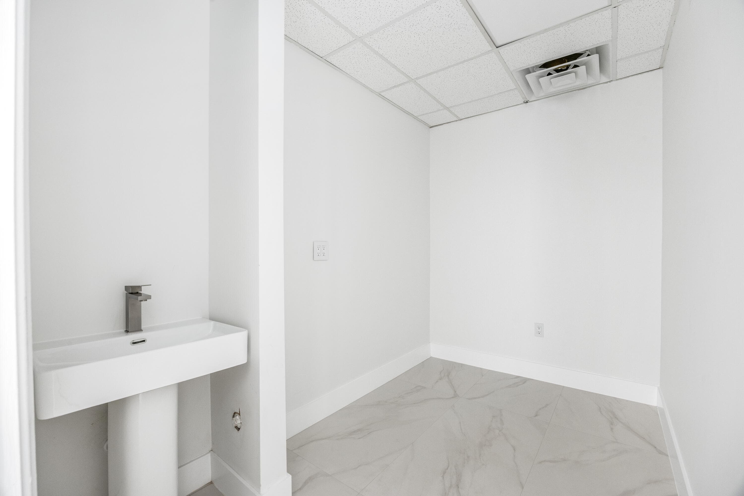 150 NW 70th Avenue 07, Plantation, FL 33317 — photo 5 of 11