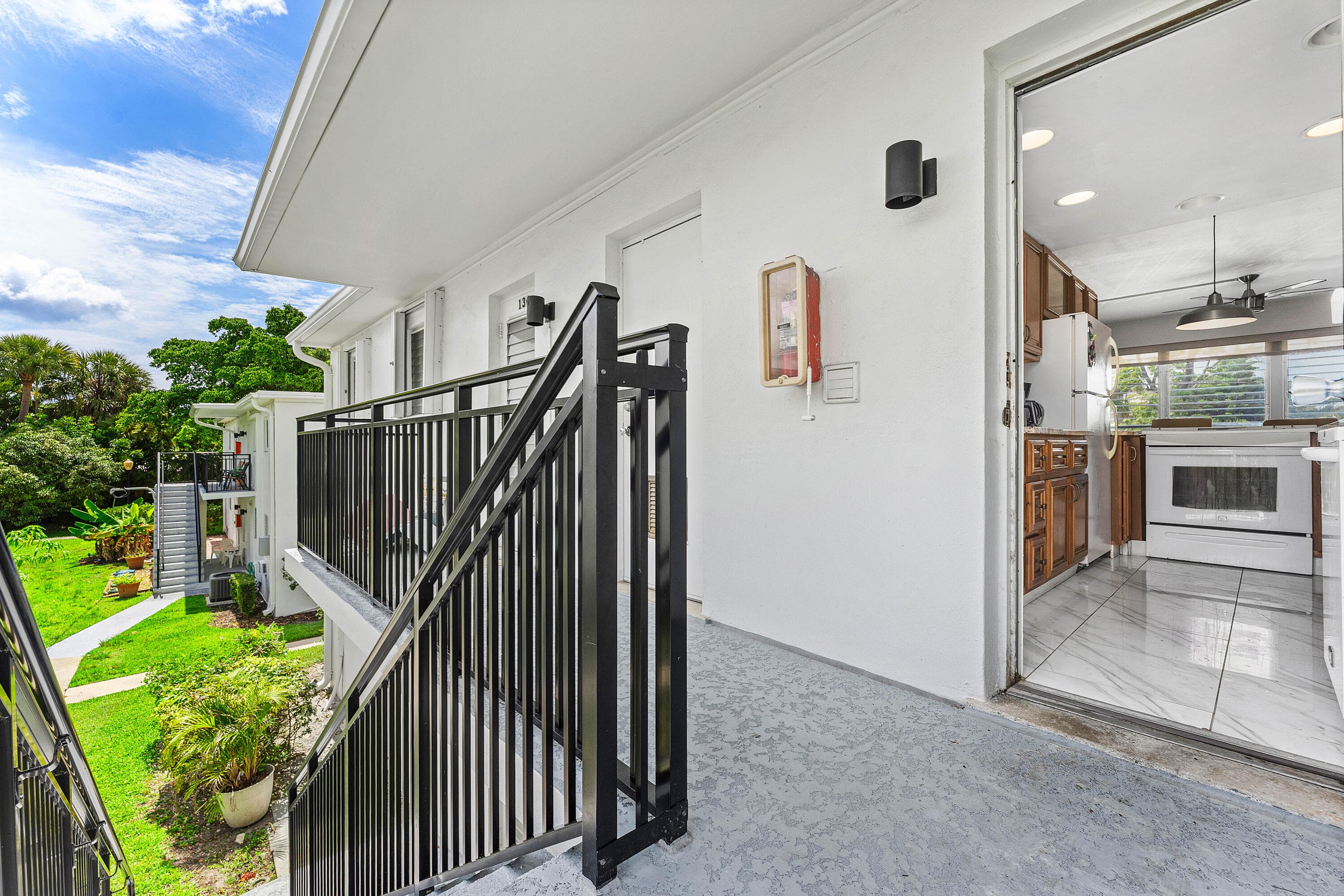 1045 SE 15th Street 13d, Fort Lauderdale, FL 33316 — photo 15 of 22