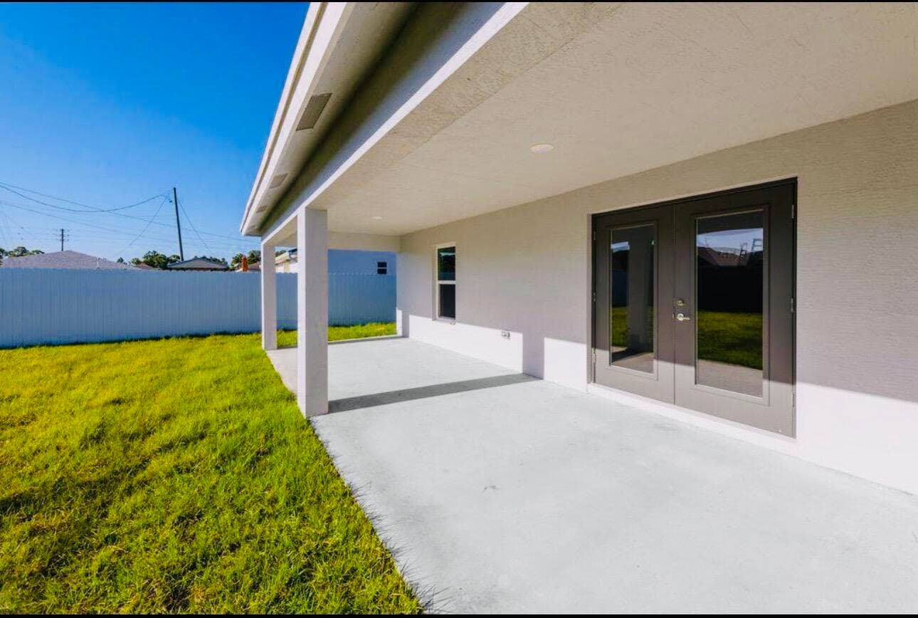 2372 SW Import Drive 2372, Port St. Lucie, FL 34953 — photo 7 of 15