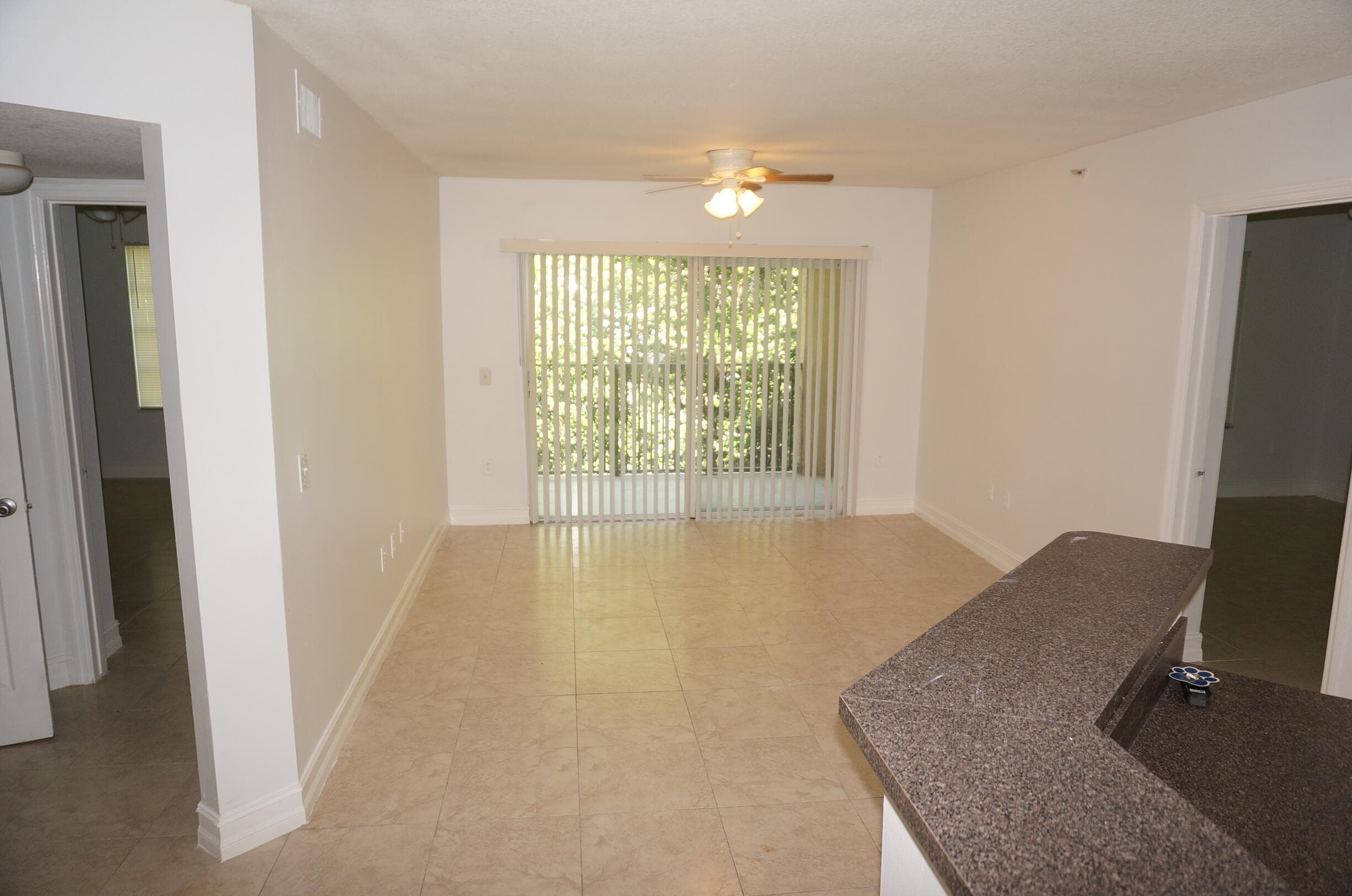 4021 San Marino Boulevard 204, West Palm Beach, FL 33409 — photo 3 of 18