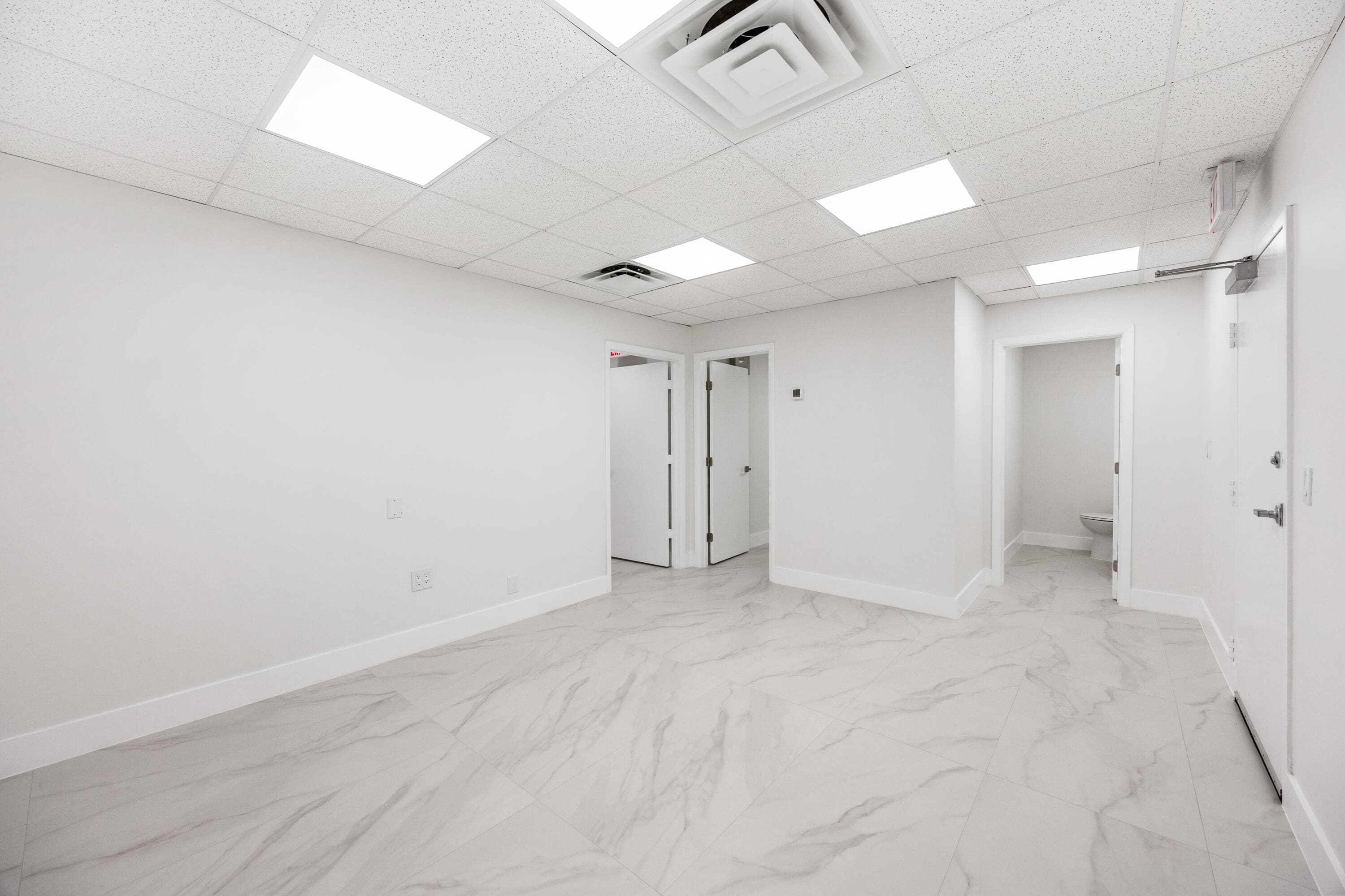 150 NW 70th Avenue 09, Plantation, FL 33317 — photo 1 of 14