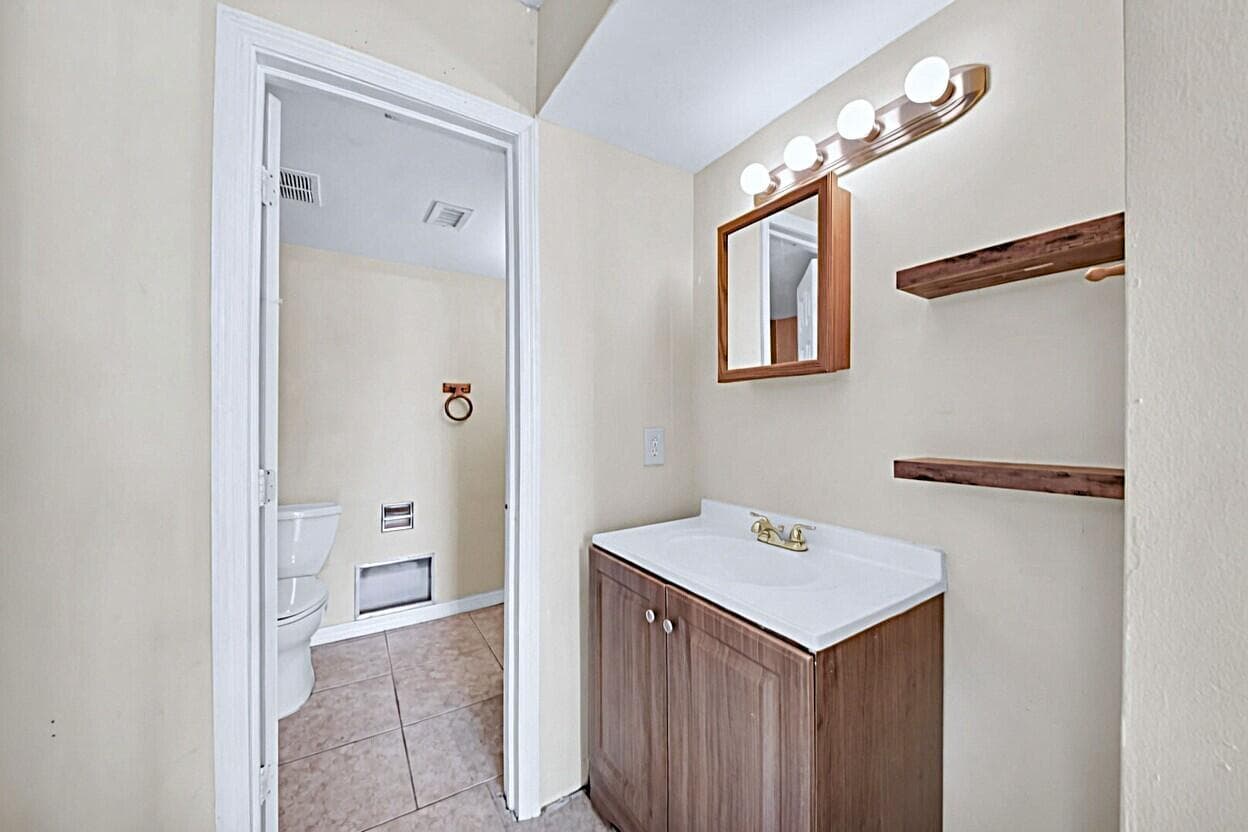 3798 Victoria Drive, West Palm Beach, FL 33406 — photo 12 of 27