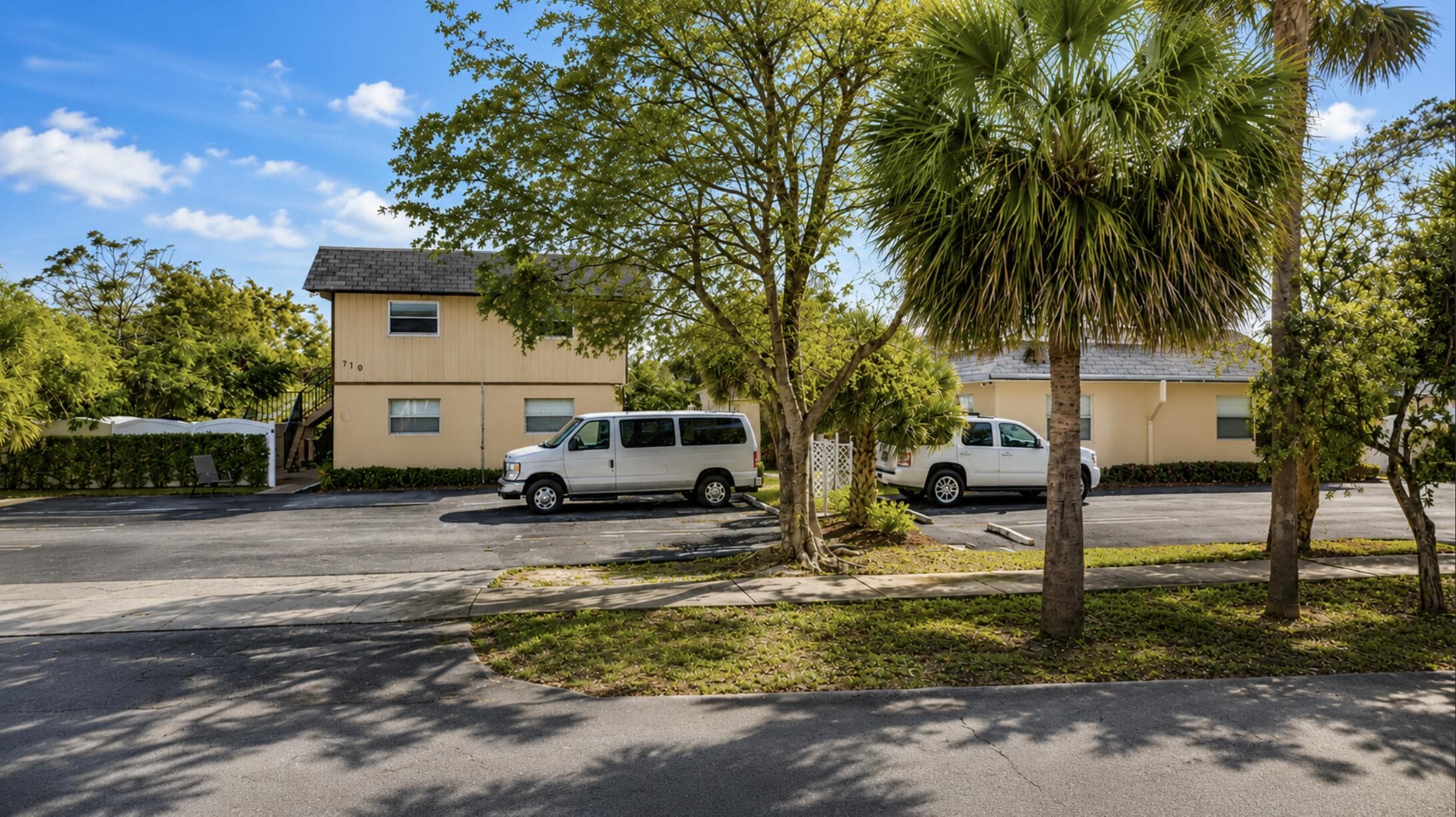 211 S Swinton Avenue, Delray Beach, FL — photo 4 of 11