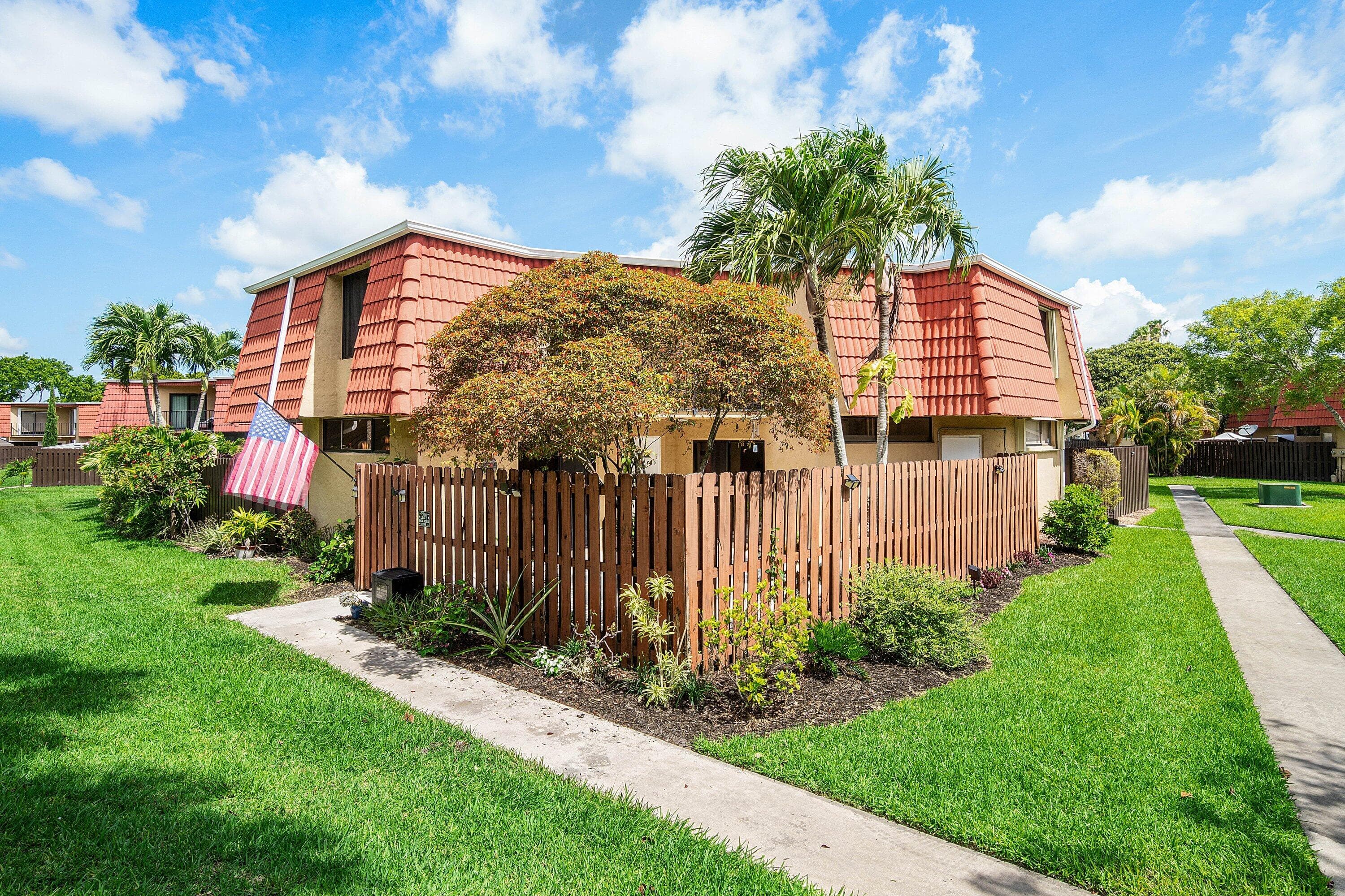 8122 Thames Boulevard C, Boca Raton, FL 33433 — photo