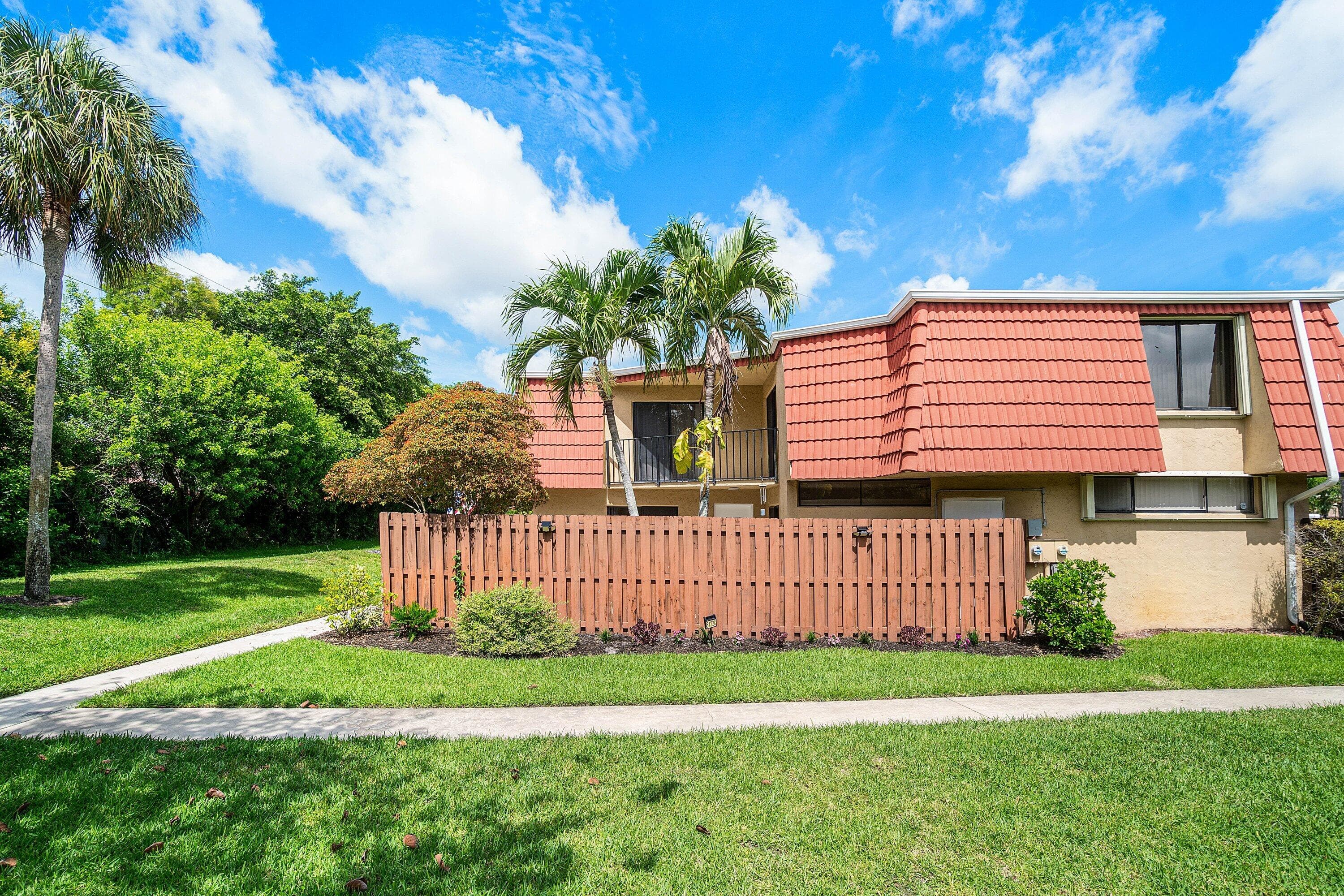 8122 Thames Boulevard C, Boca Raton, FL 33433 — photo 40 of 43