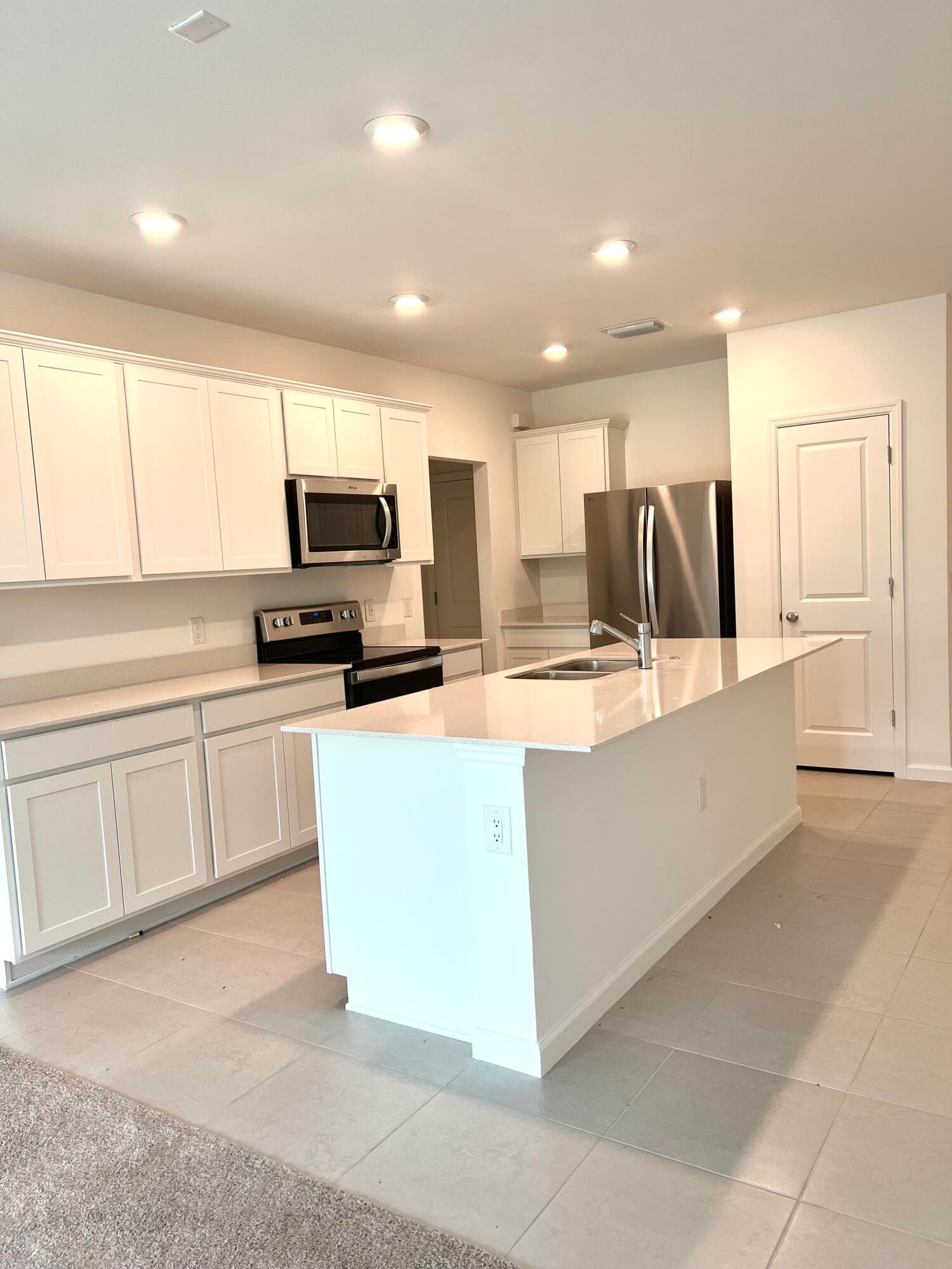6391 Waterstone Place, Sarasota, FL 34240 — photo 4 of 31