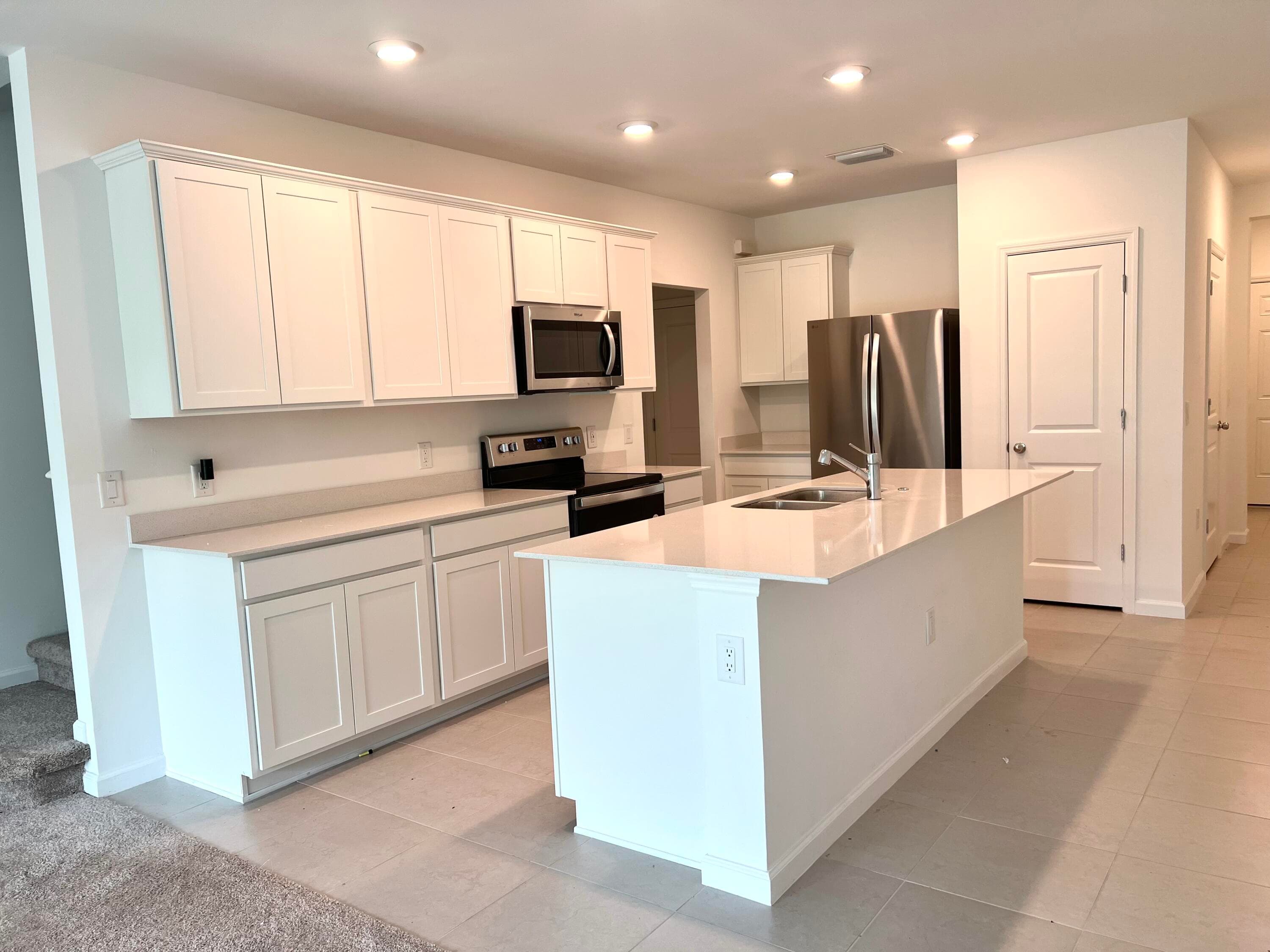 6391 Waterstone Place, Sarasota, FL 34240 — photo 3 of 31