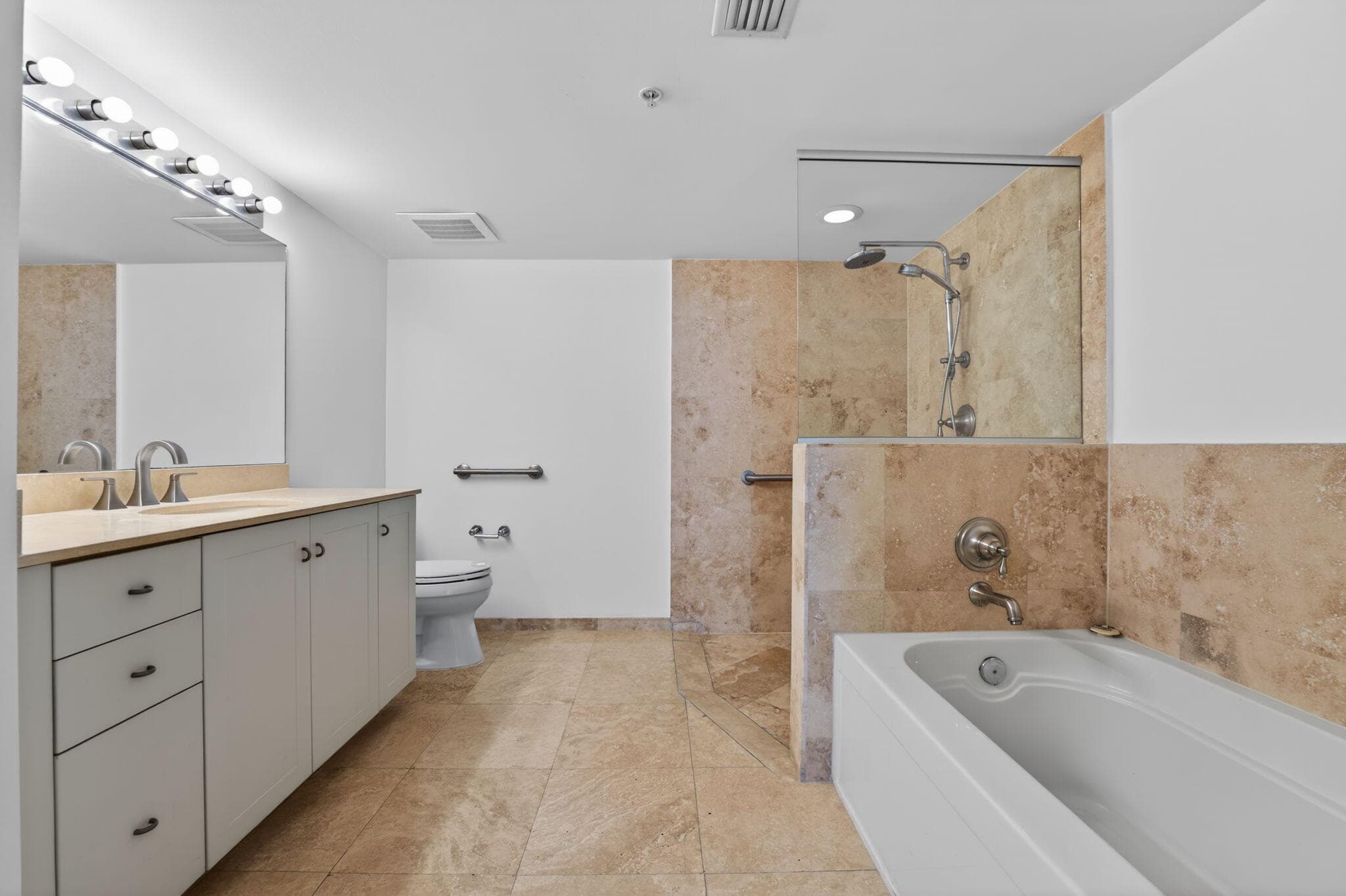 3232 Coral Way 1601, Miami, FL 33145 — photo 18 of 23