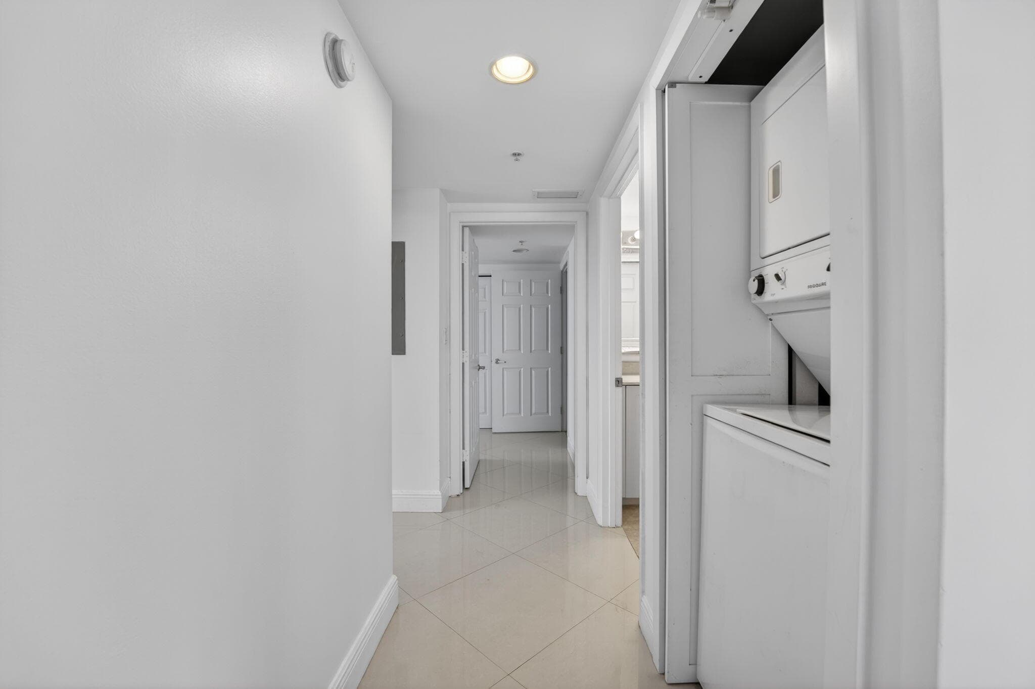 3232 Coral Way 1601, Miami, FL 33145 — photo 19 of 23
