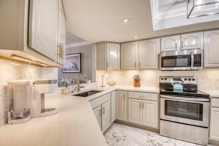 9600 S Ocean Drive 306, Jensen Beach, FL 34957 — photo 15 of 36