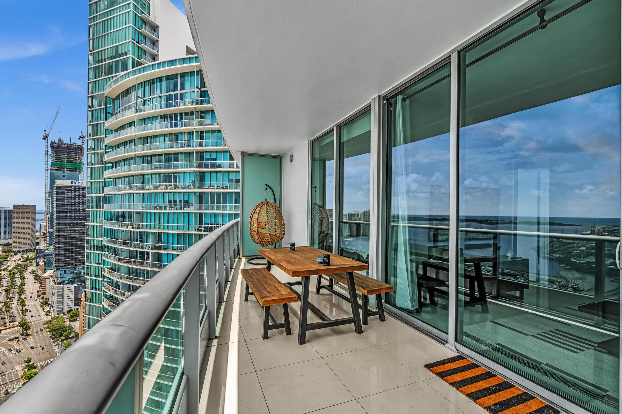 900 Biscayne Boulevard 4703, Miami, FL 33132 — photo 29 of 59