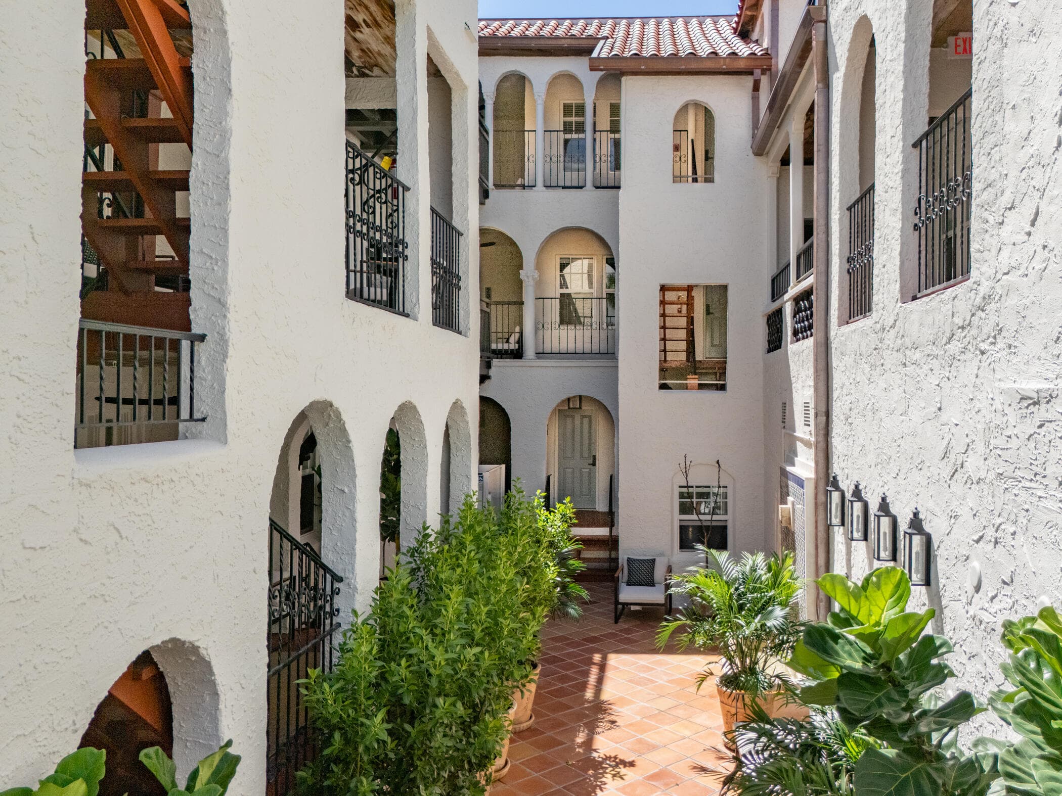 184 Sunset Avenue 303, Palm Beach, FL 33480 — photo 15 of 20