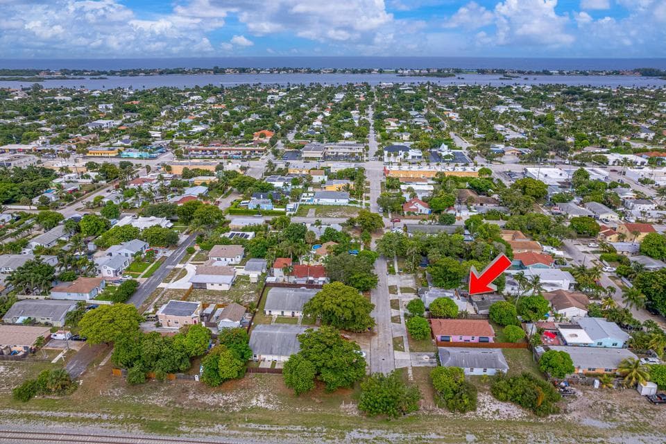 516 Nathan Hale Road Unit 1, West Palm Beach, FL 33405 — photo 21 of 24
