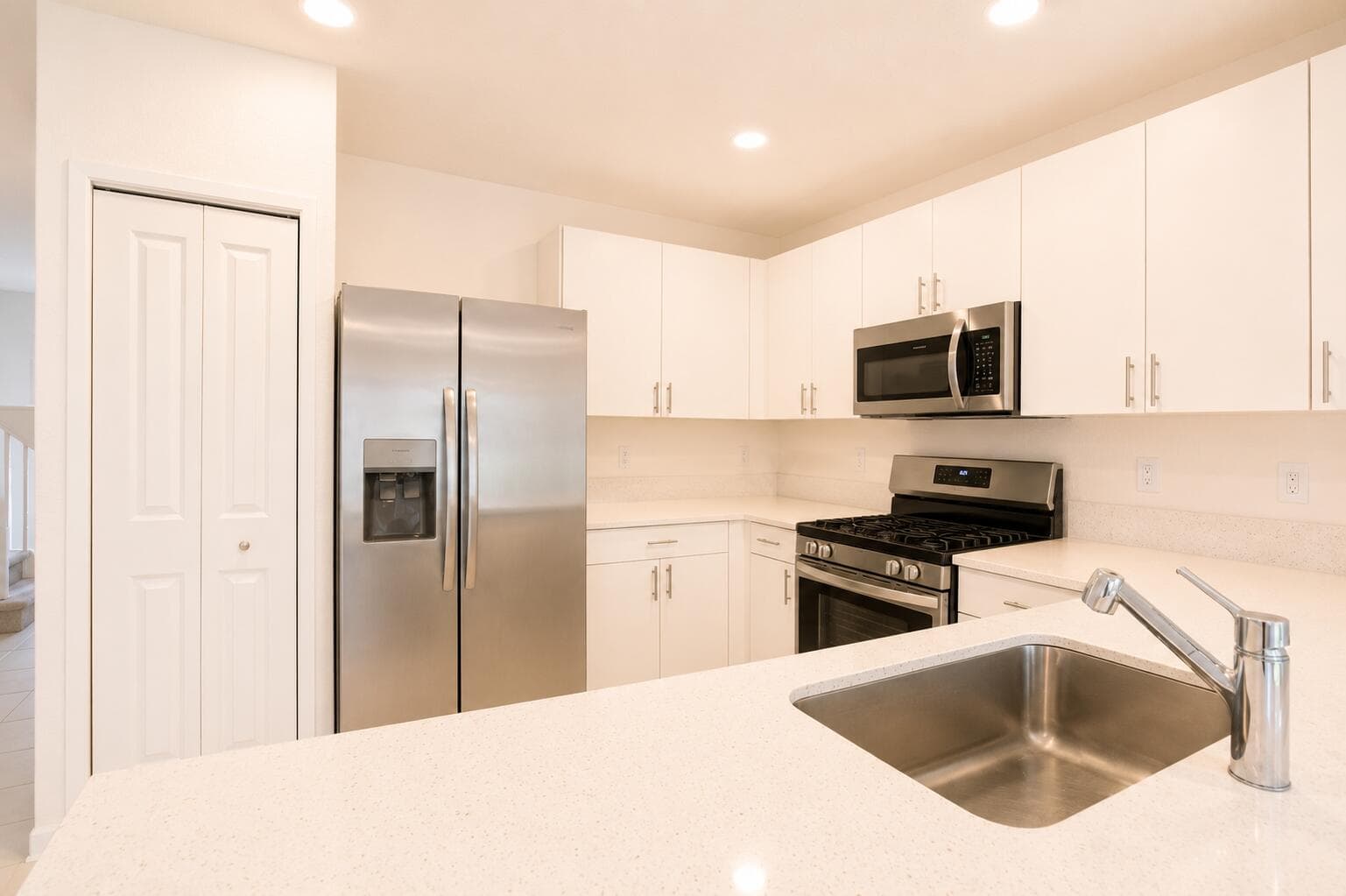 5085 SW 37th Street, West Park, FL 33023 — photo 9 of 35