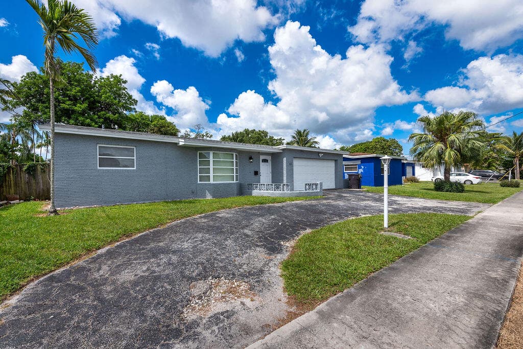 3400 NW 39th Street, Lauderdale Lakes, FL 33309 — photo 35 of 39