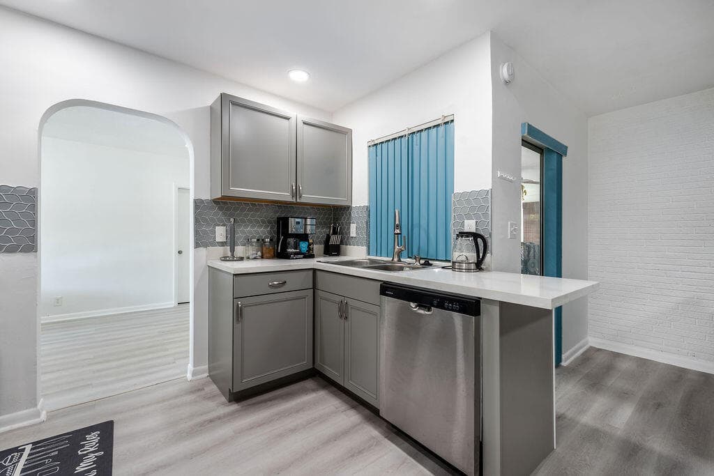 3400 NW 39th Street, Lauderdale Lakes, FL 33309 — photo 27 of 39