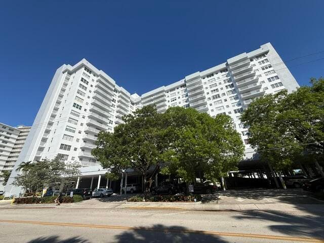 137 Golden Isles Drive, Hallandale Beach, FL 33009 — photo 3 of 37