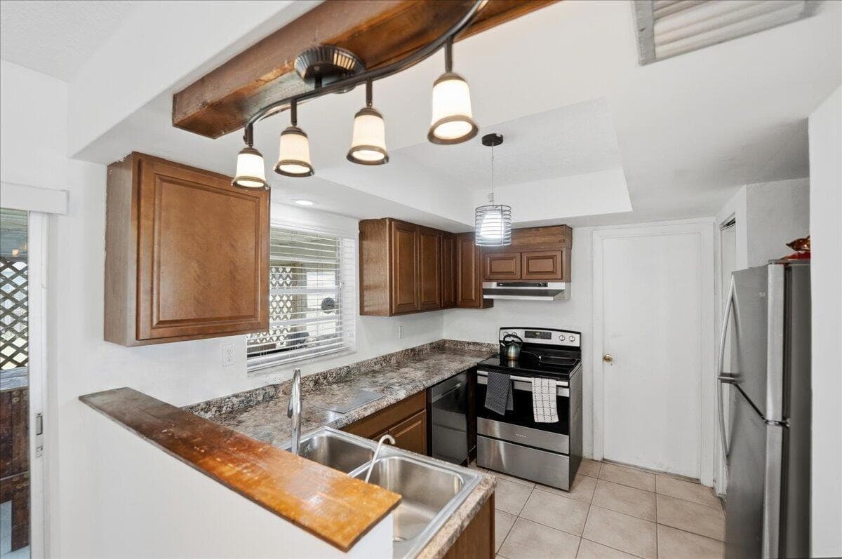 107 SE Selva Court, Port St. Lucie, FL 34983 — photo 6 of 25