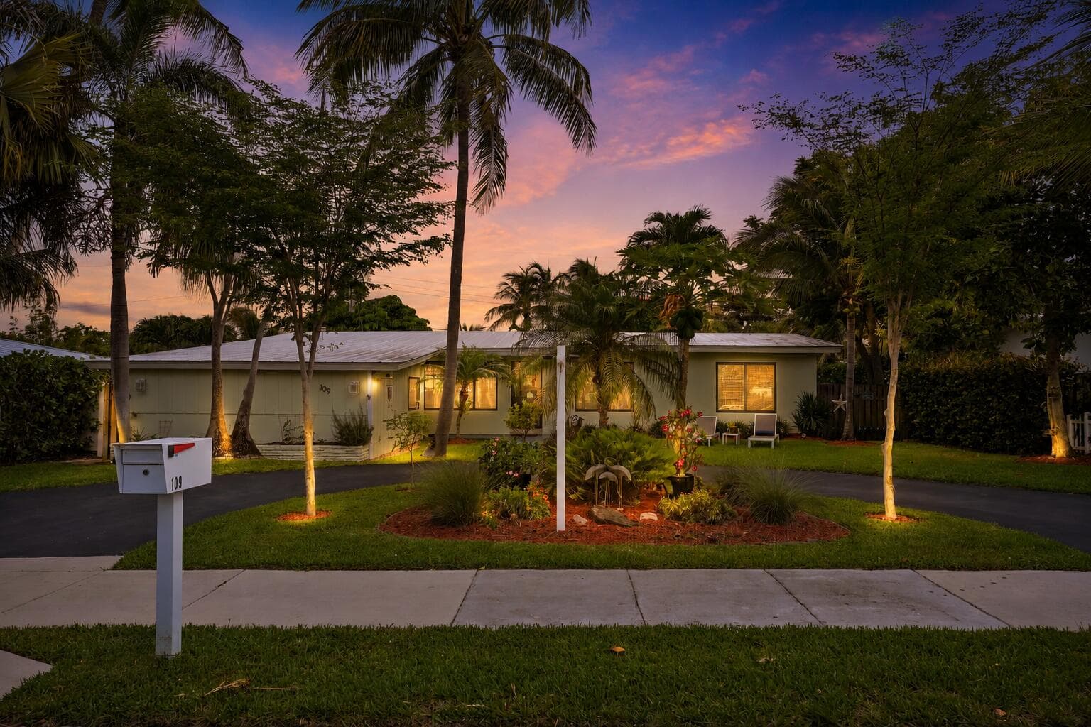 109 NE 17th Street, Delray Beach, FL 33444 — photo 2 of 38