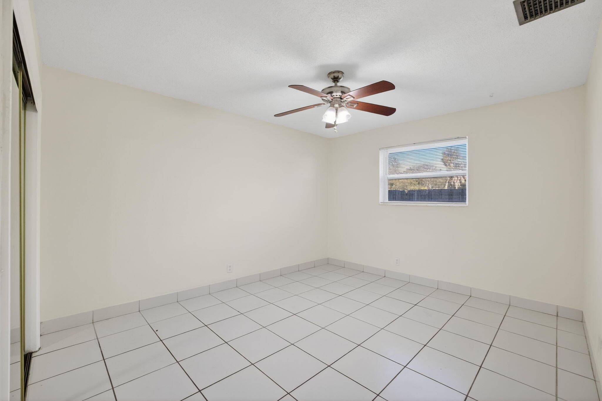 2500 SW 18th Terrace 3, Fort Lauderdale, FL 33315 — photo 10 of 22