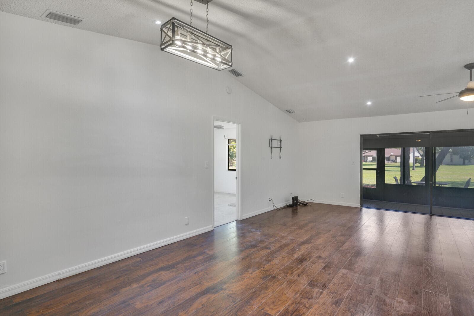 30 Kensington Lane, Boynton Beach, FL 33426 — photo 5 of 33