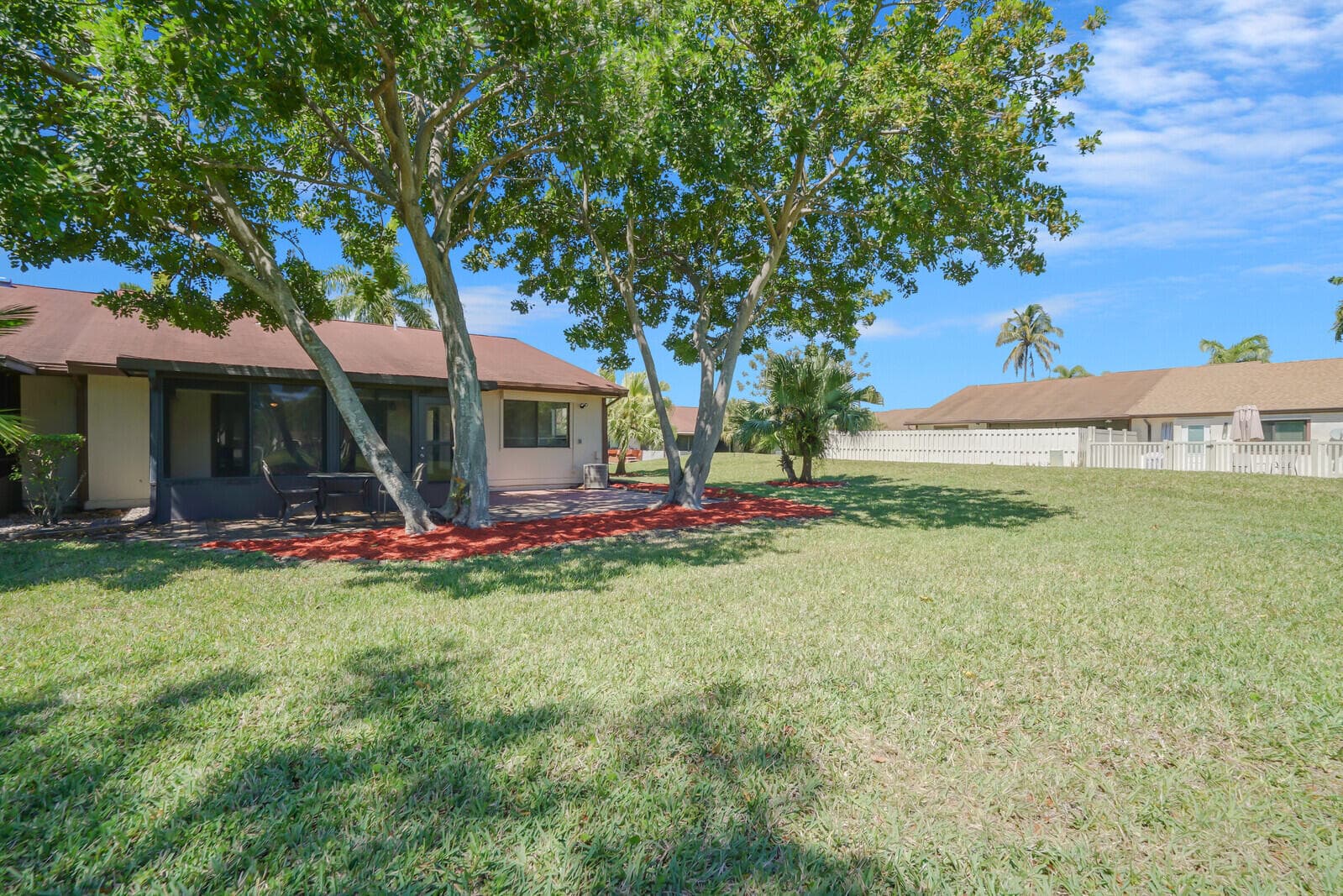 30 Kensington Lane, Boynton Beach, FL 33426 — photo 30 of 33