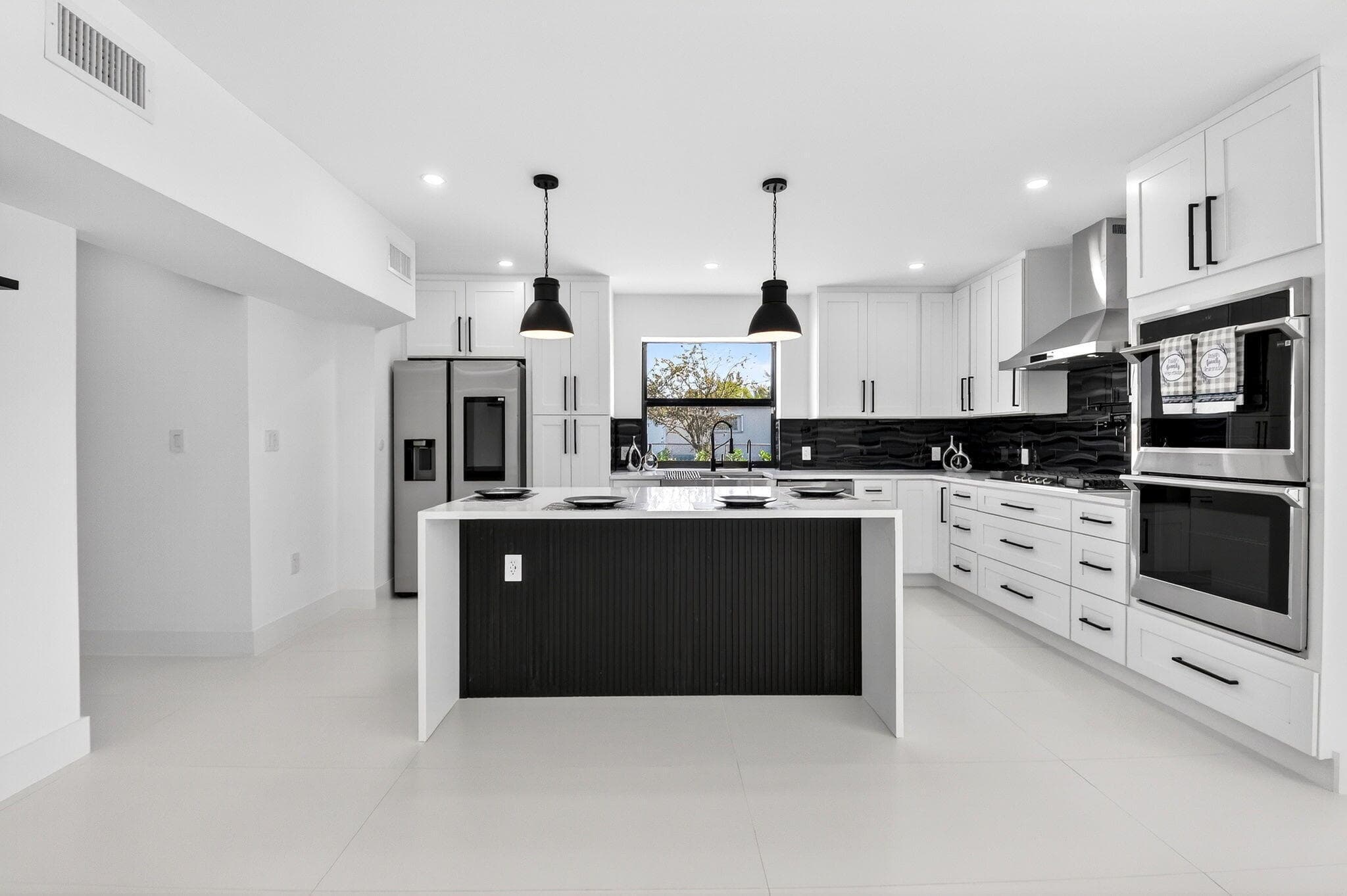1410 N Beta Ct Court N, Lake Clarke Shores, FL 33406 — photo 15 of 94