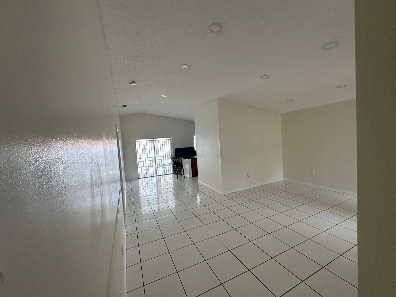 9316 NW 121st Street 51, Hialeah Gardens, FL 33018 — photo